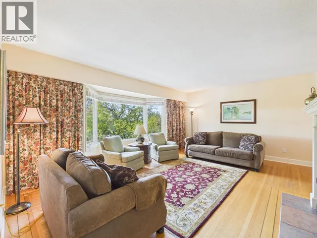 8091 BRADLEY AVENUE, Burnaby 4
