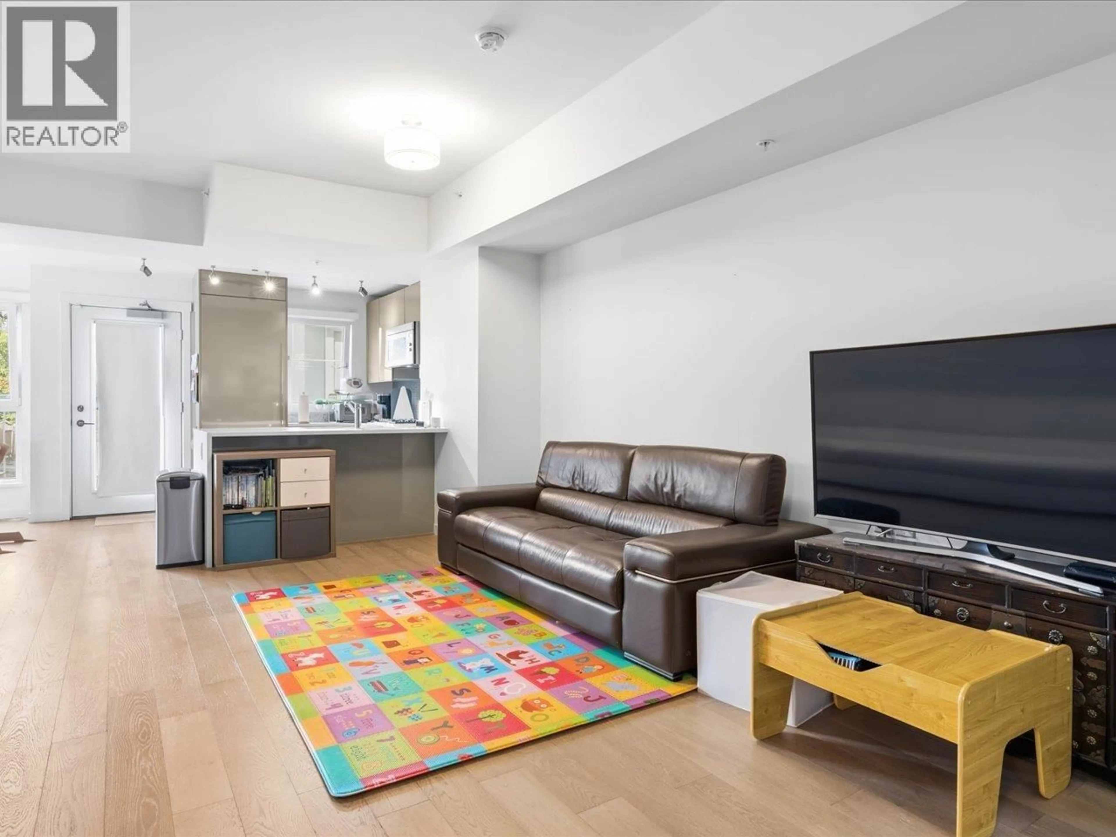 Living room with furniture, unknown for 4183 CAMBIE STREET, Vancouver British Columbia V5Z2Y2
