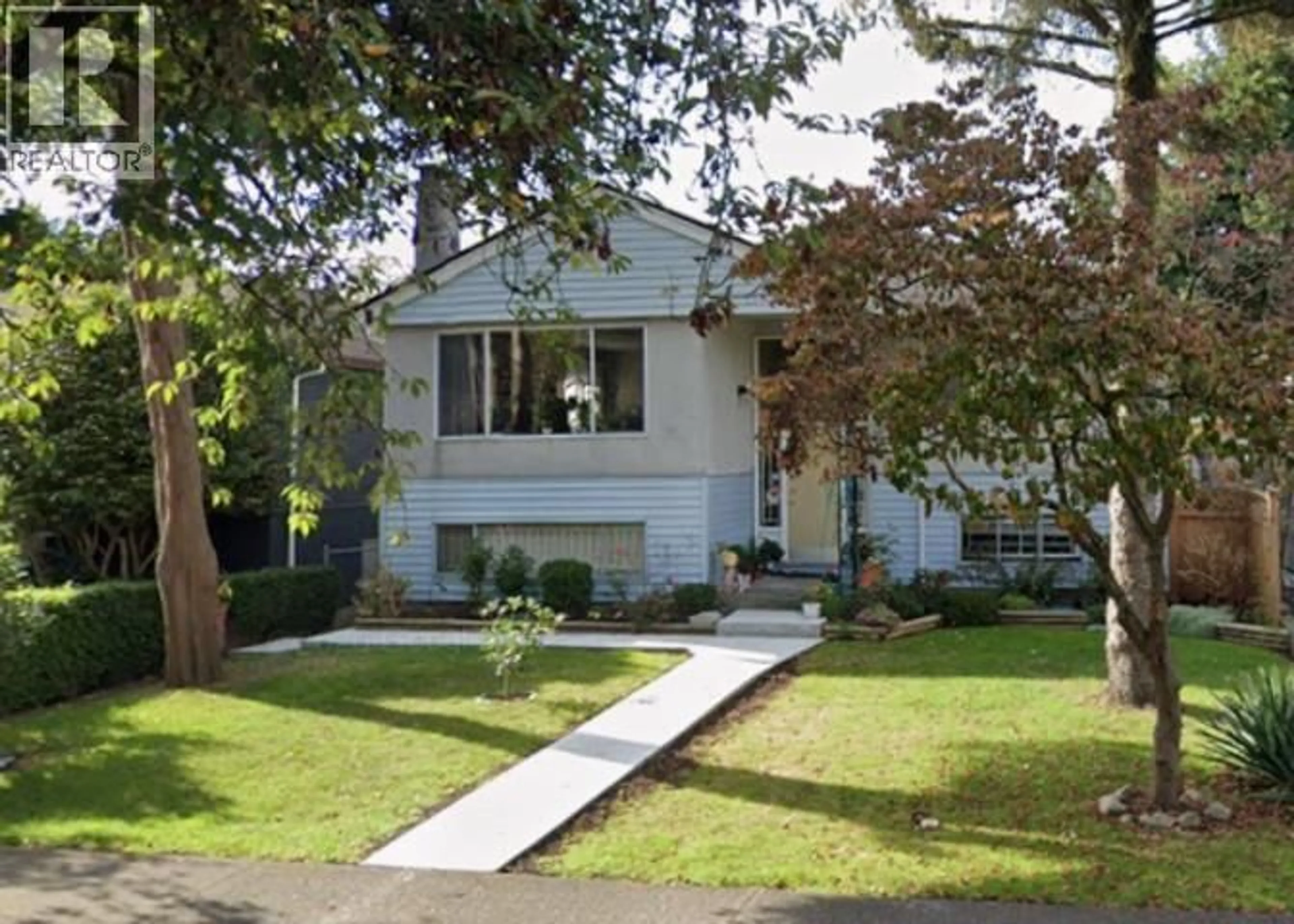 Home with vinyl exterior material, street for 6333 ELGIN STREET, Vancouver British Columbia V5W3K4