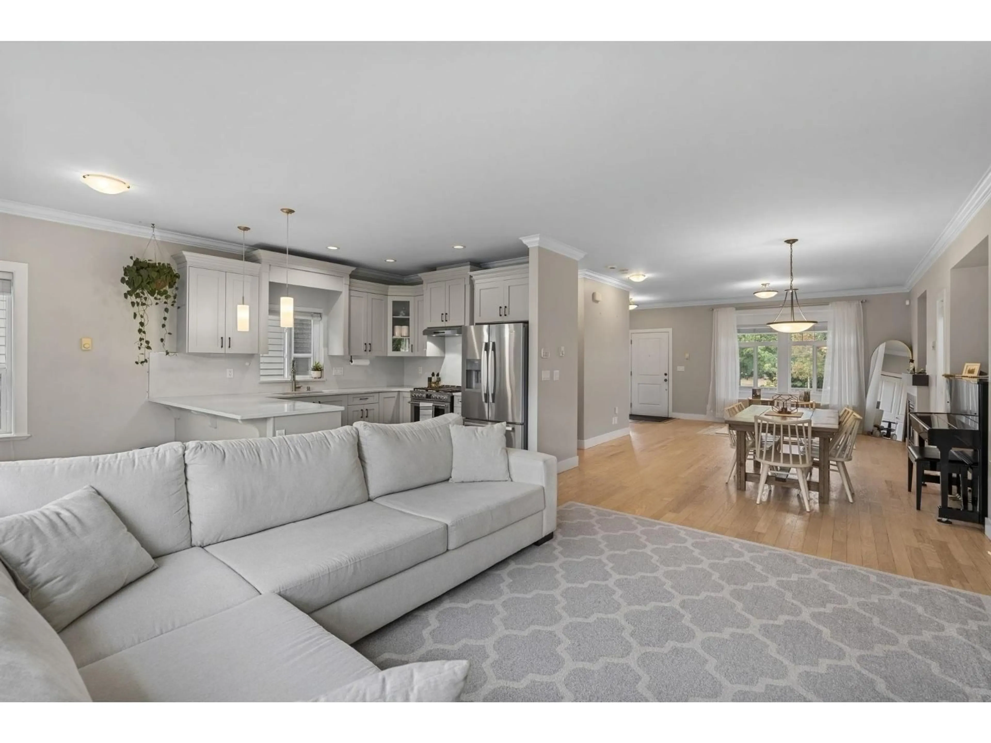 Open concept kitchen, unknown for 6679 193 STREET, Surrey British Columbia V4N0C1
