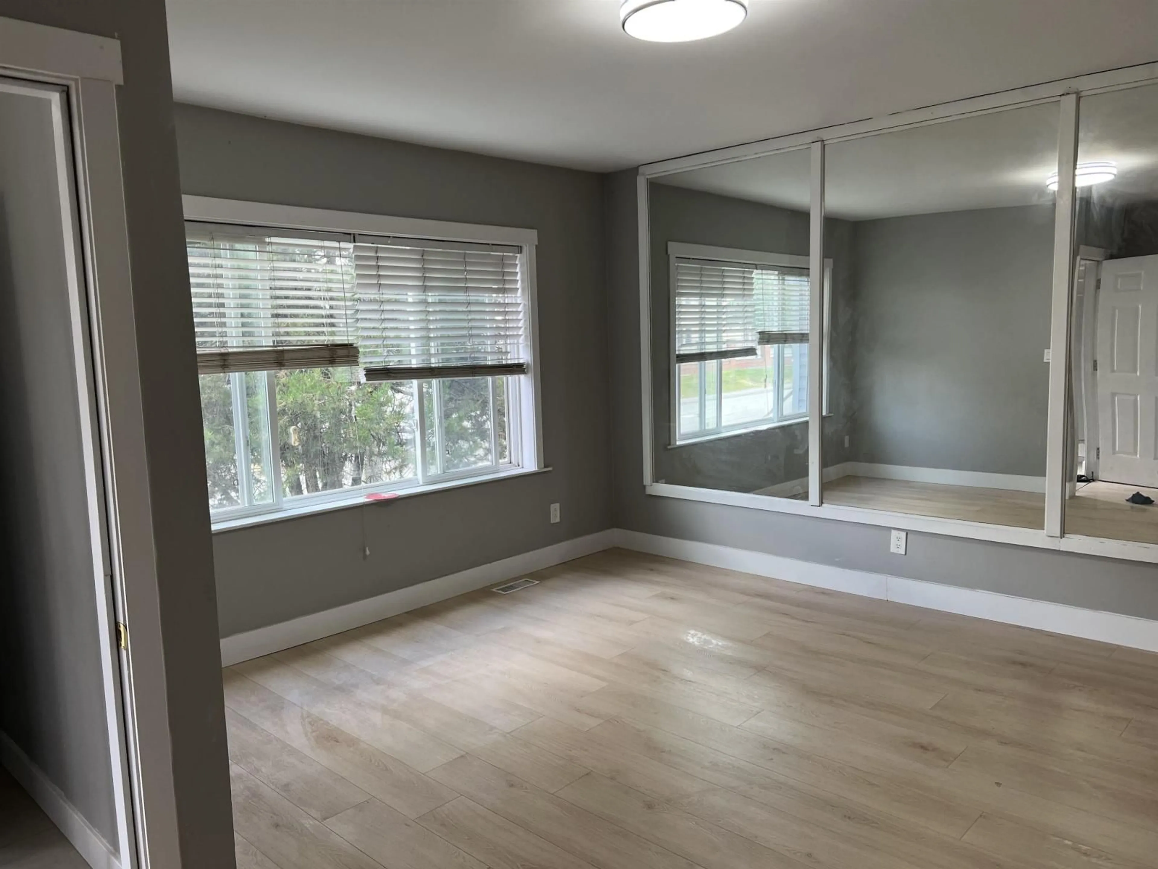 A pic of a room for 12369 OLD YALE ROAD, Surrey British Columbia V3V3X7