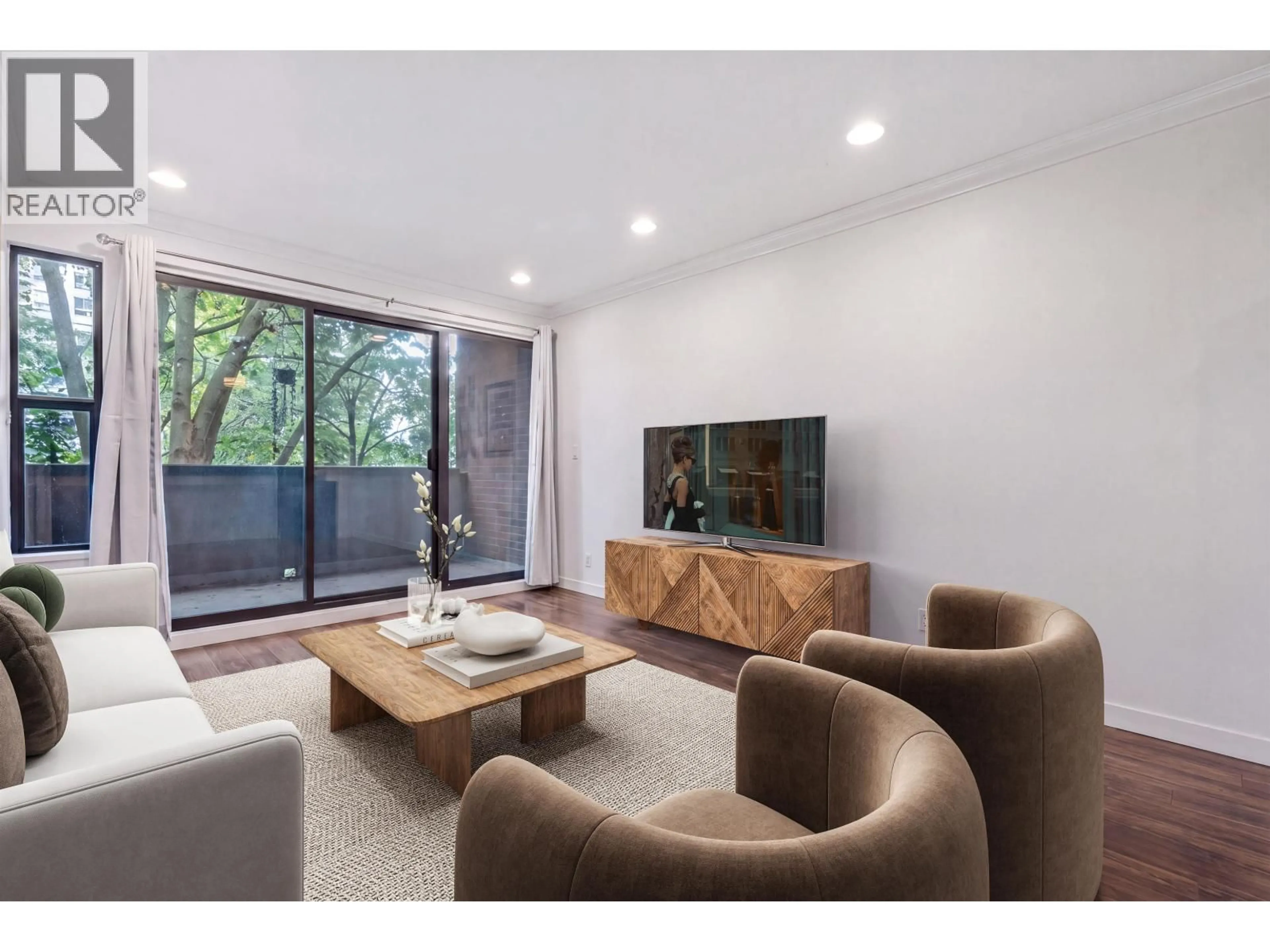 Living room with furniture, unknown for 206 - 853 7 AVENUE, Vancouver British Columbia V5T1P4