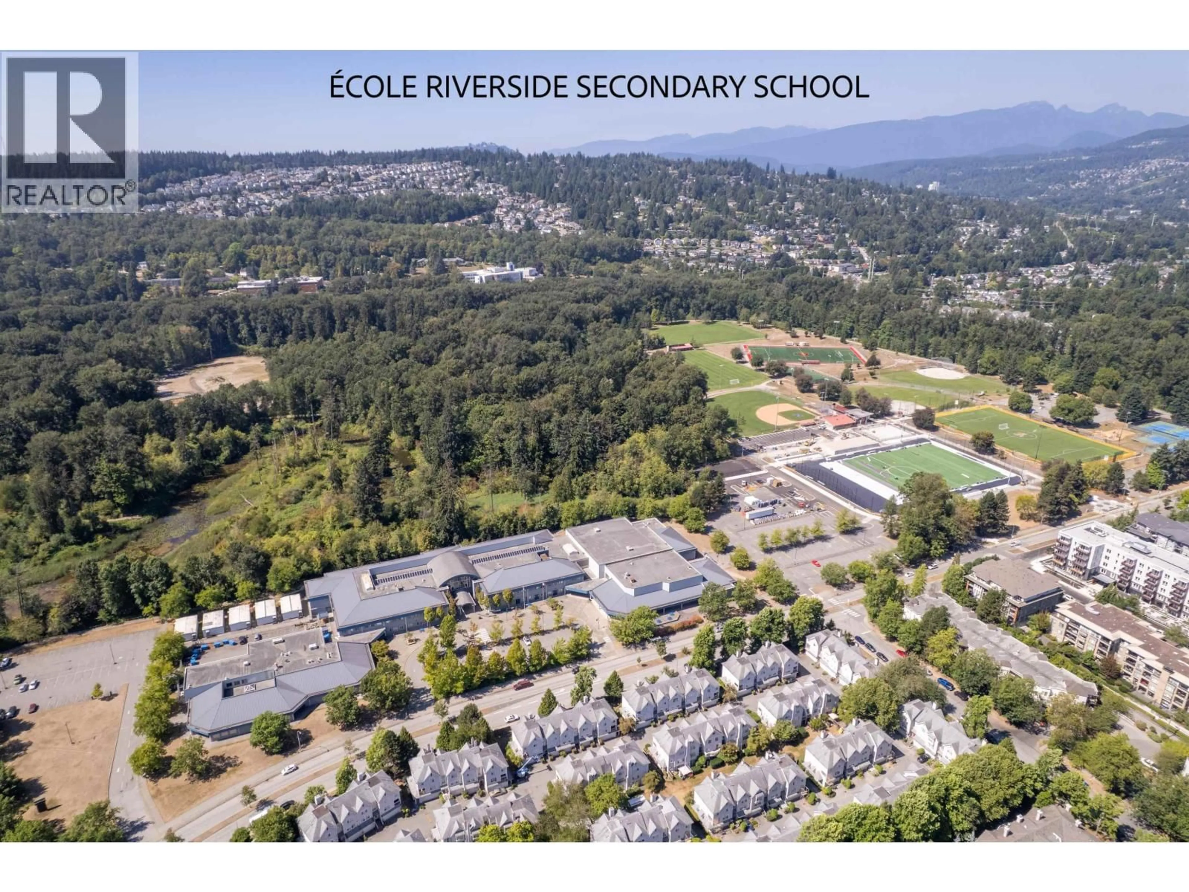 A pic from outside/outdoor area/front of a property/back of a property/a pic from drone, unknown for 401 - 2389 HAWTHORNE AVENUE, Port Coquitlam British Columbia V3C0T2