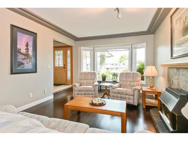 8415 214 STREET, Langley 5