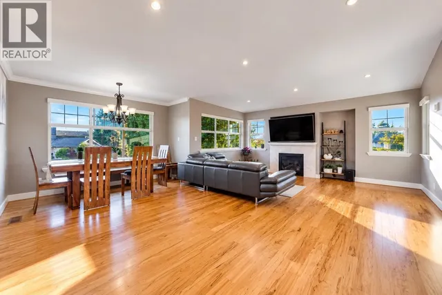 2245 GALE AVENUE, Coquitlam 4