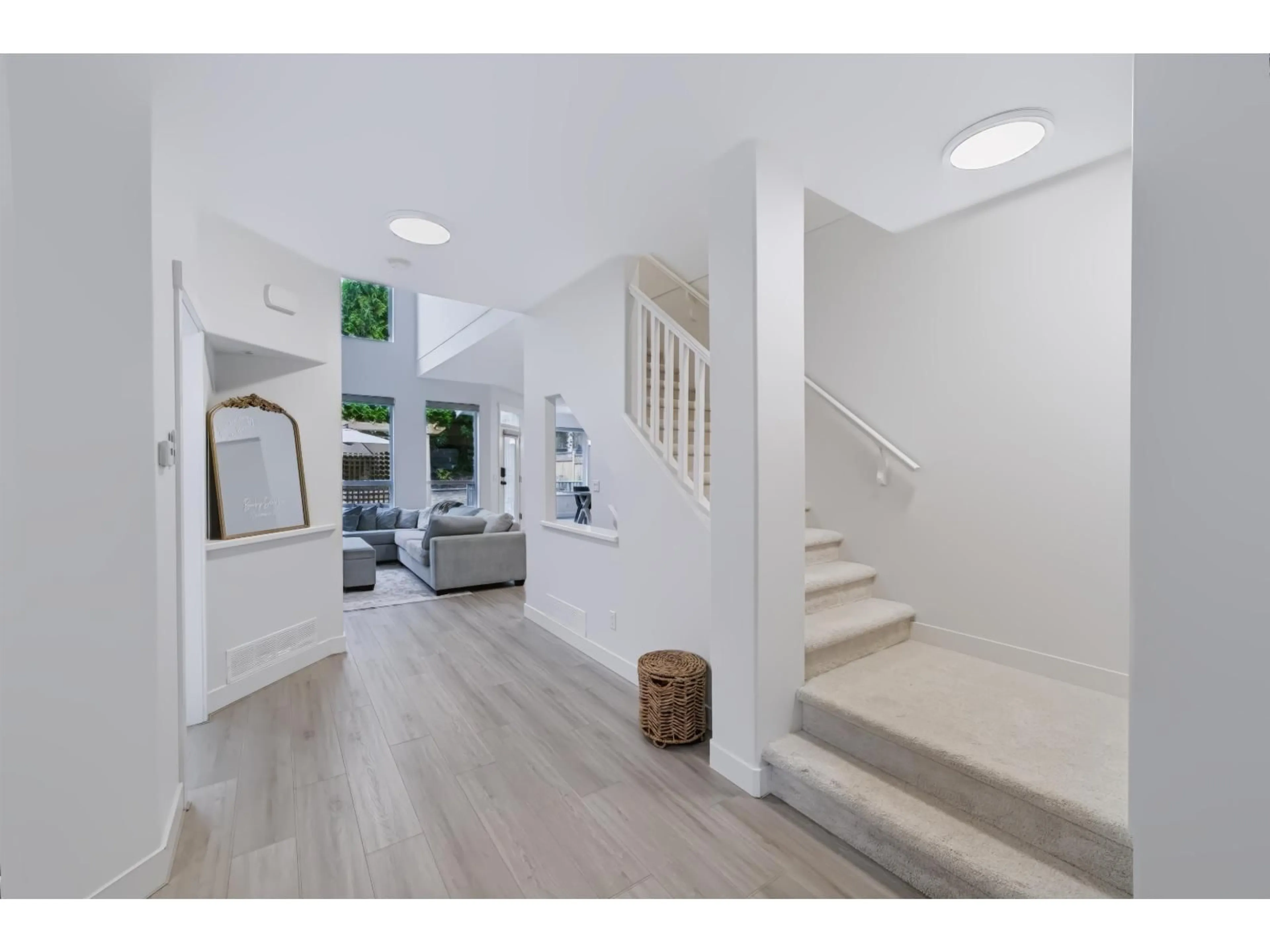 Indoor entryway for 2293 MERLOT BOULEVARD, Abbotsford British Columbia V4X0A6