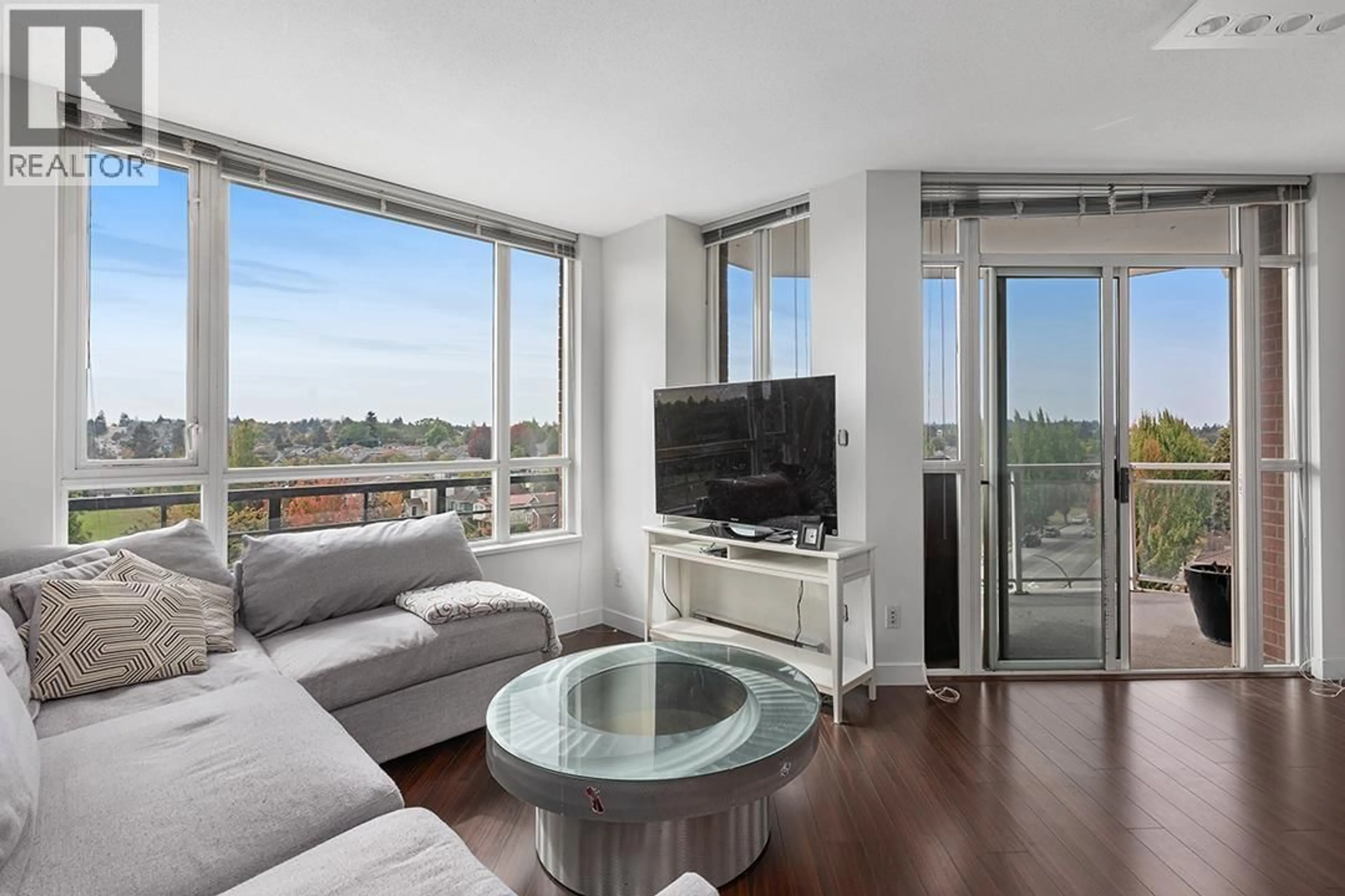Living room with furniture, unknown for 623 - 4078 KNIGHT STREET, Vancouver British Columbia V5N5Y9