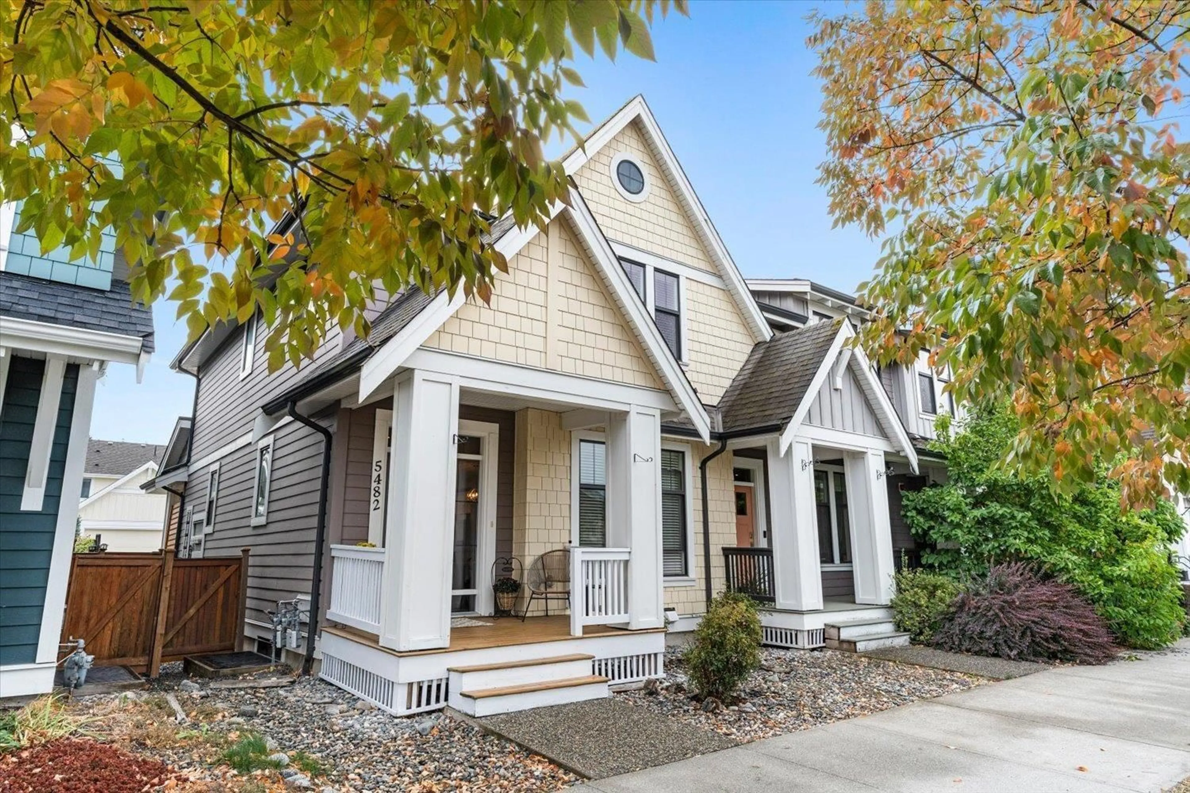 Home with vinyl exterior material, street for 5482 PEACH ROAD, Chilliwack British Columbia V2R0X7