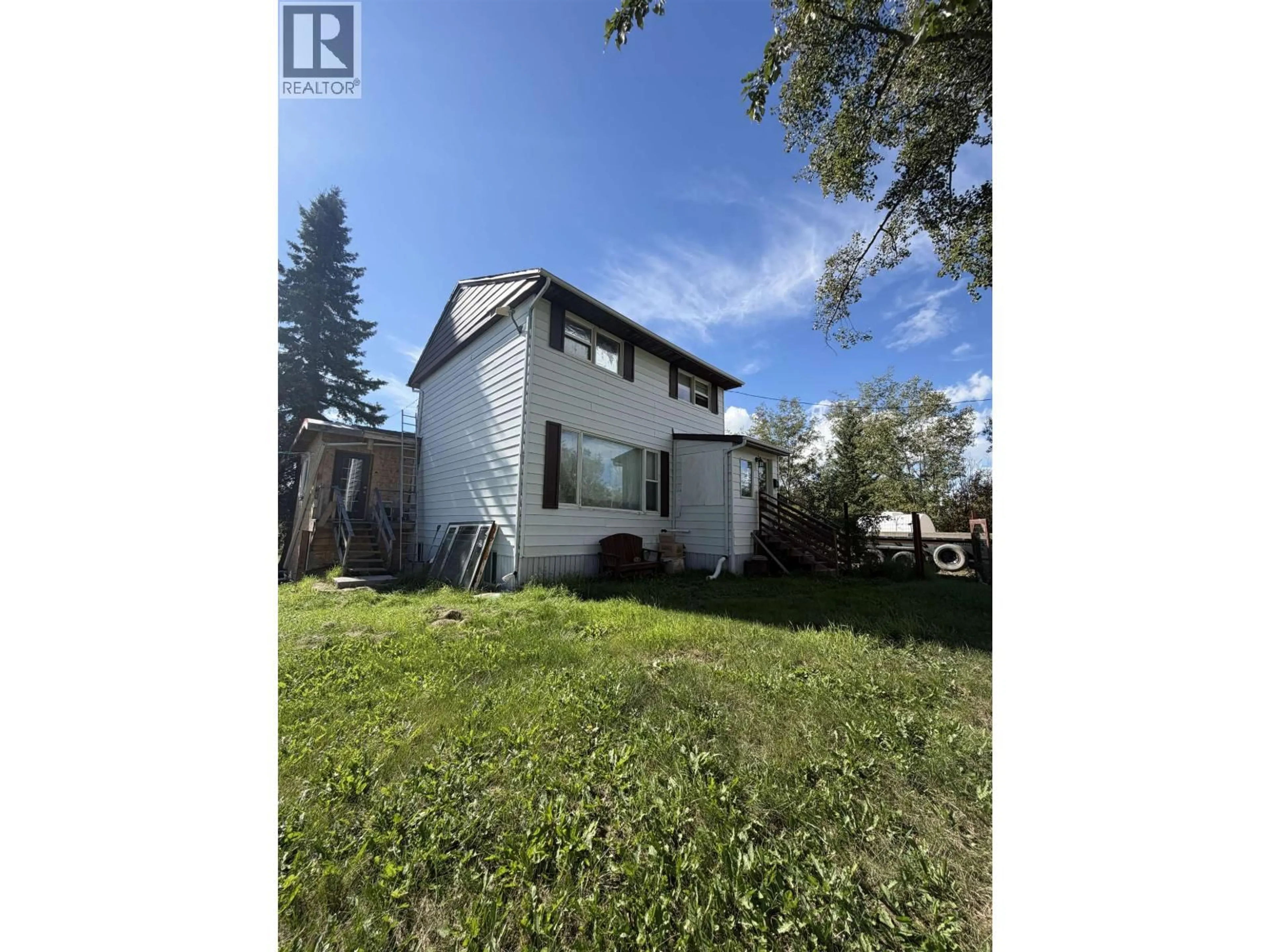 A pic from outside/outdoor area/front of a property/back of a property/a pic from drone, street for 7511 255 ROAD, Fort St. John British Columbia V0C1C0