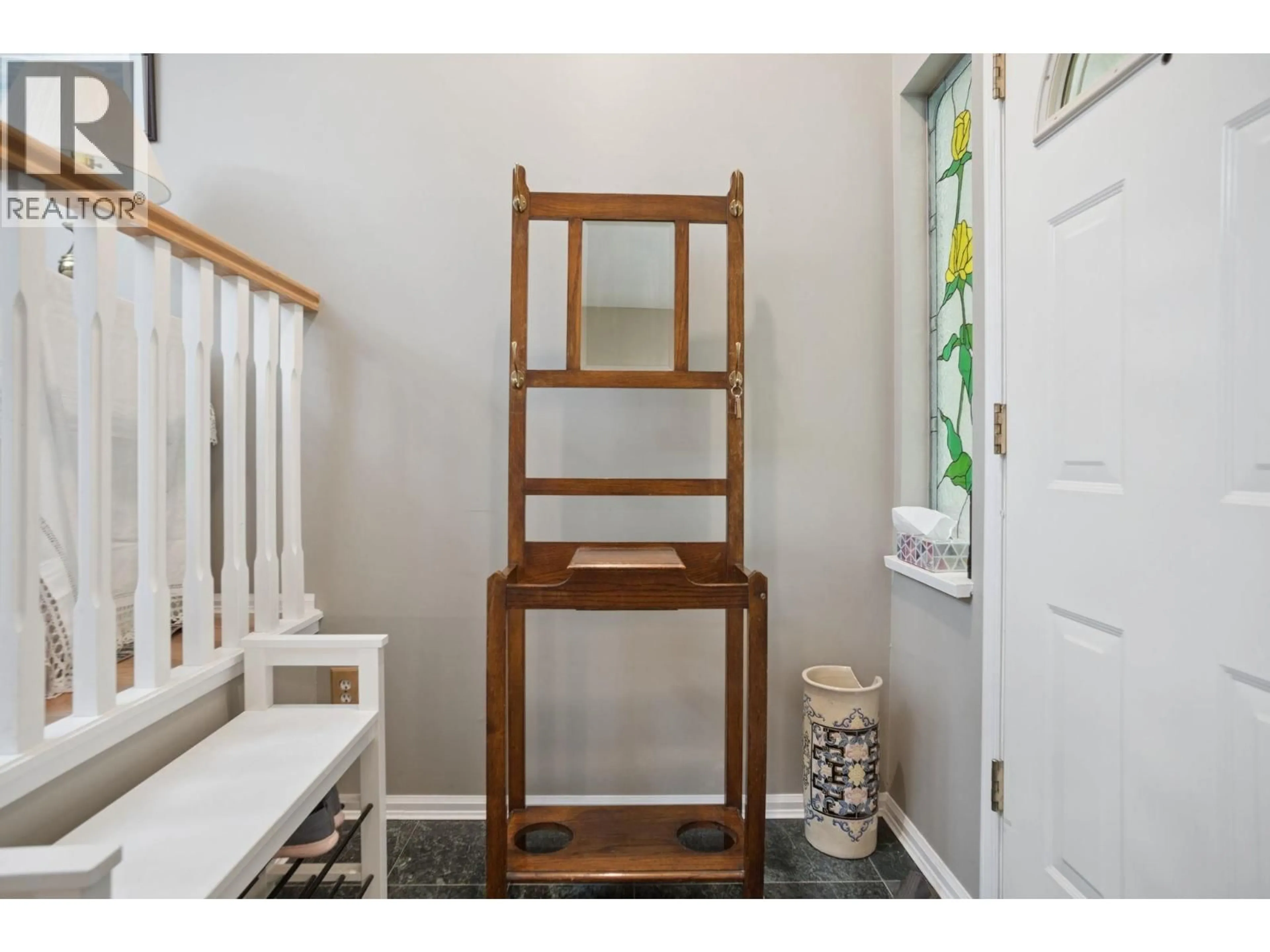 Indoor entryway for 7561 MANITOBA STREET, Vancouver British Columbia V5X4S9