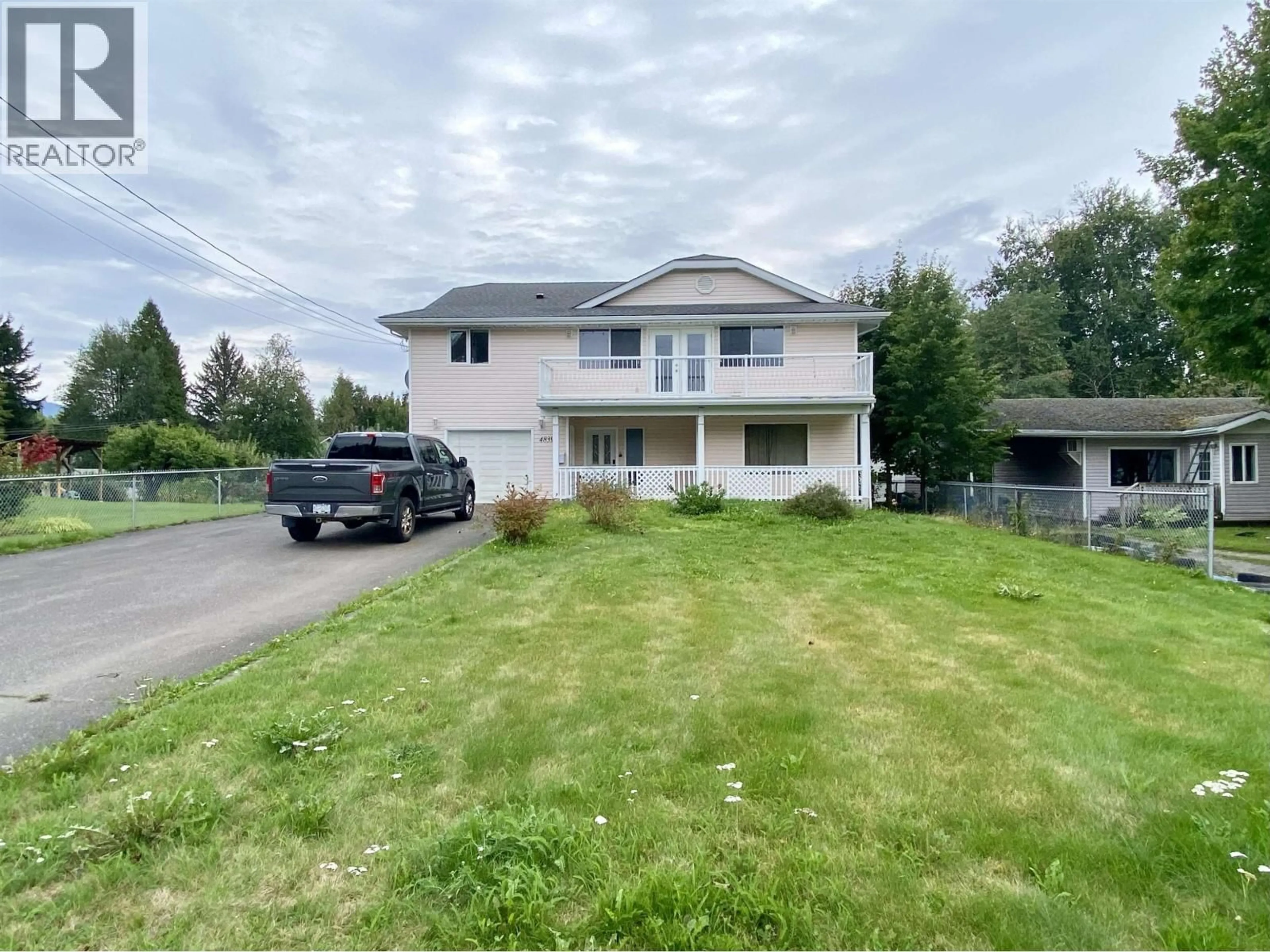 A pic from outside/outdoor area/front of a property/back of a property/a pic from drone, street for 4839 MILLS AVENUE, Terrace British Columbia V8G1C3
