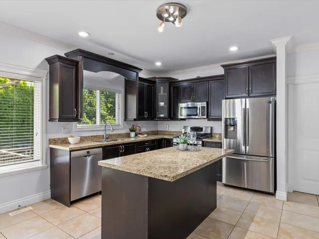 46242 KERMODE CRESCENT, Chilliwack 5