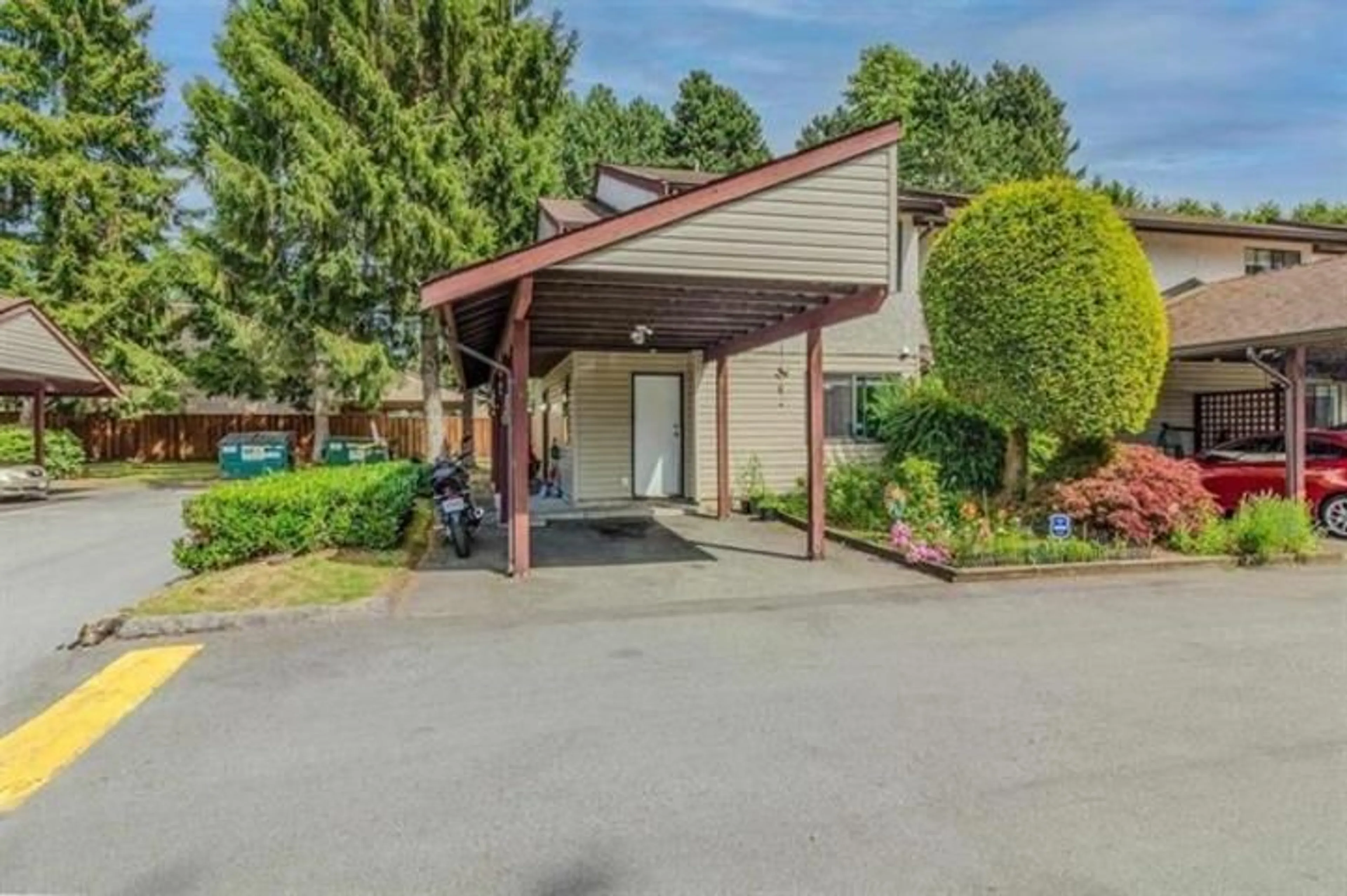 Unknown for 120 - 13880 74 AVENUE, Surrey British Columbia V3W7E6