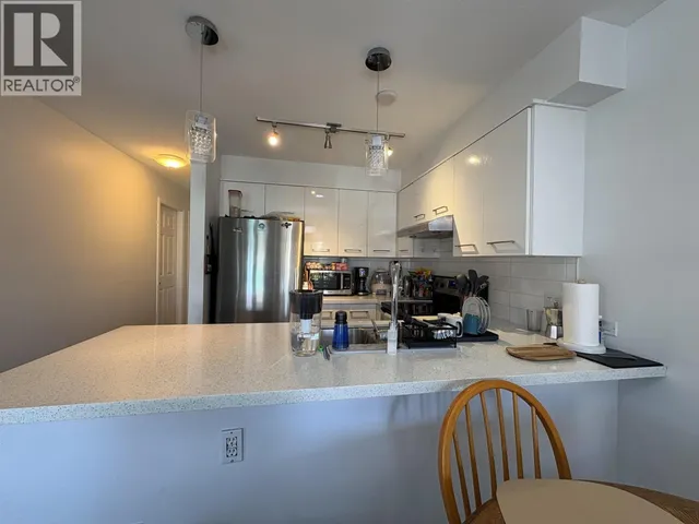232 - 5555 VICTORIA DRIVE, Vancouver 3
