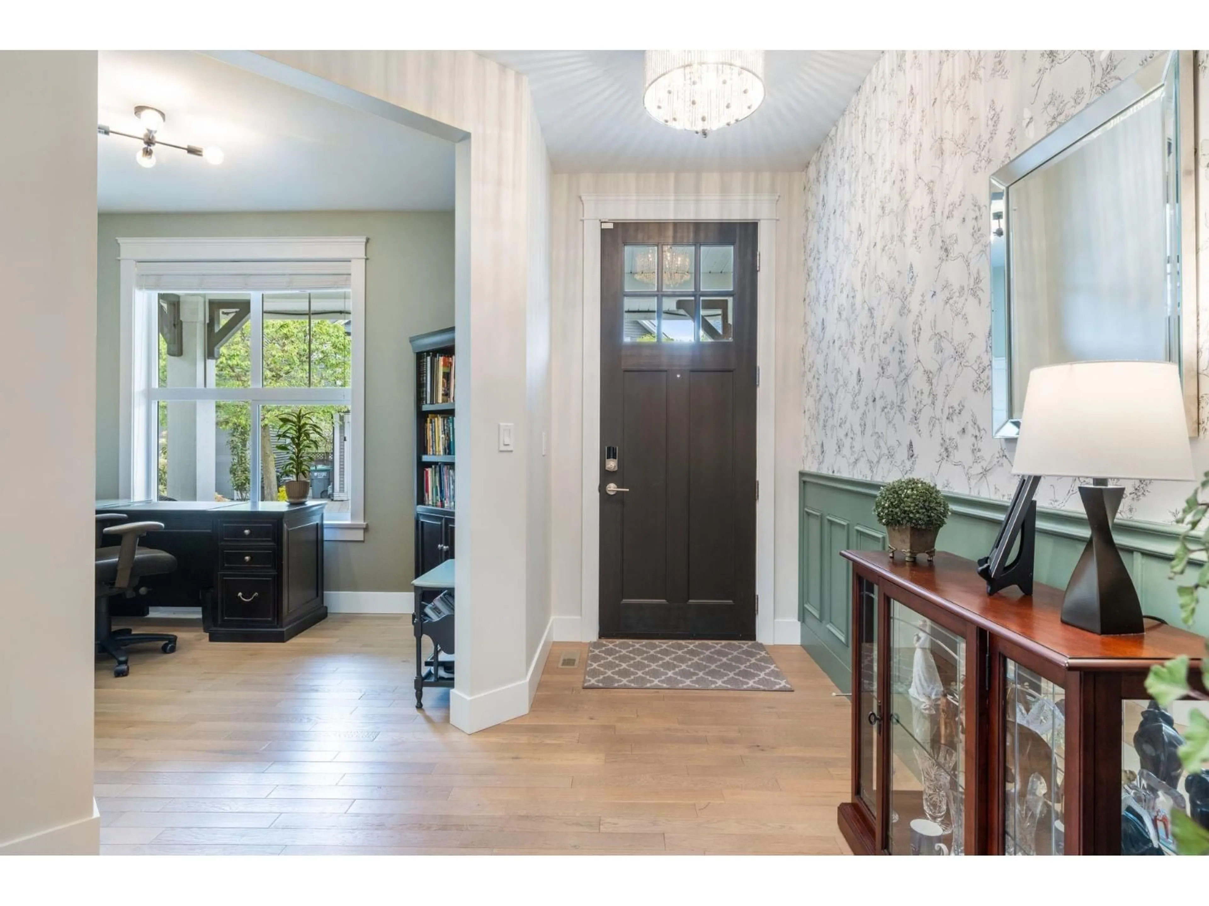 Indoor entryway for 33 - 7891 211 STREET, Langley British Columbia V2Y0L5