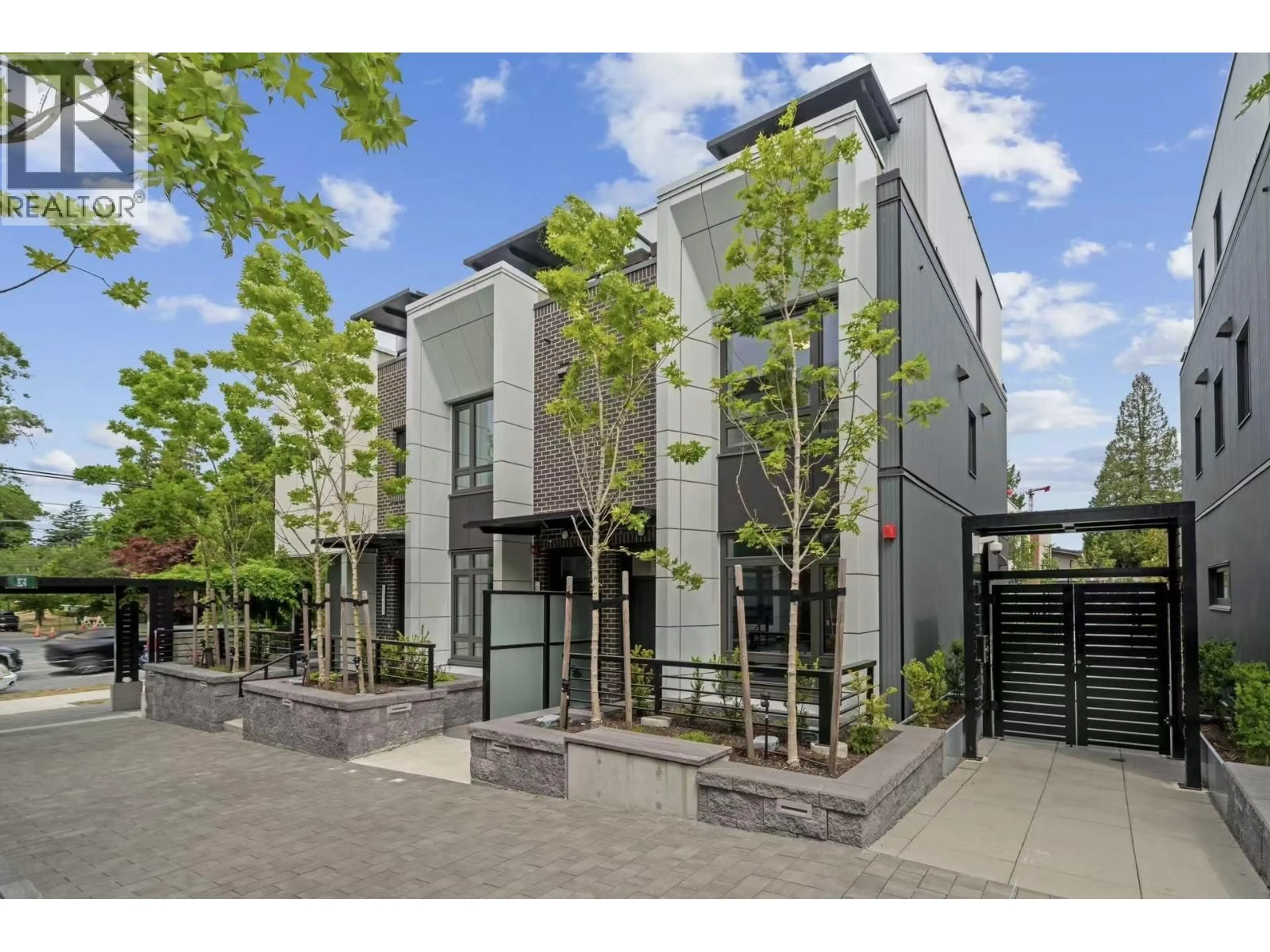 Unknown for 6292 OAK STREET, Vancouver British Columbia V6M2W4
