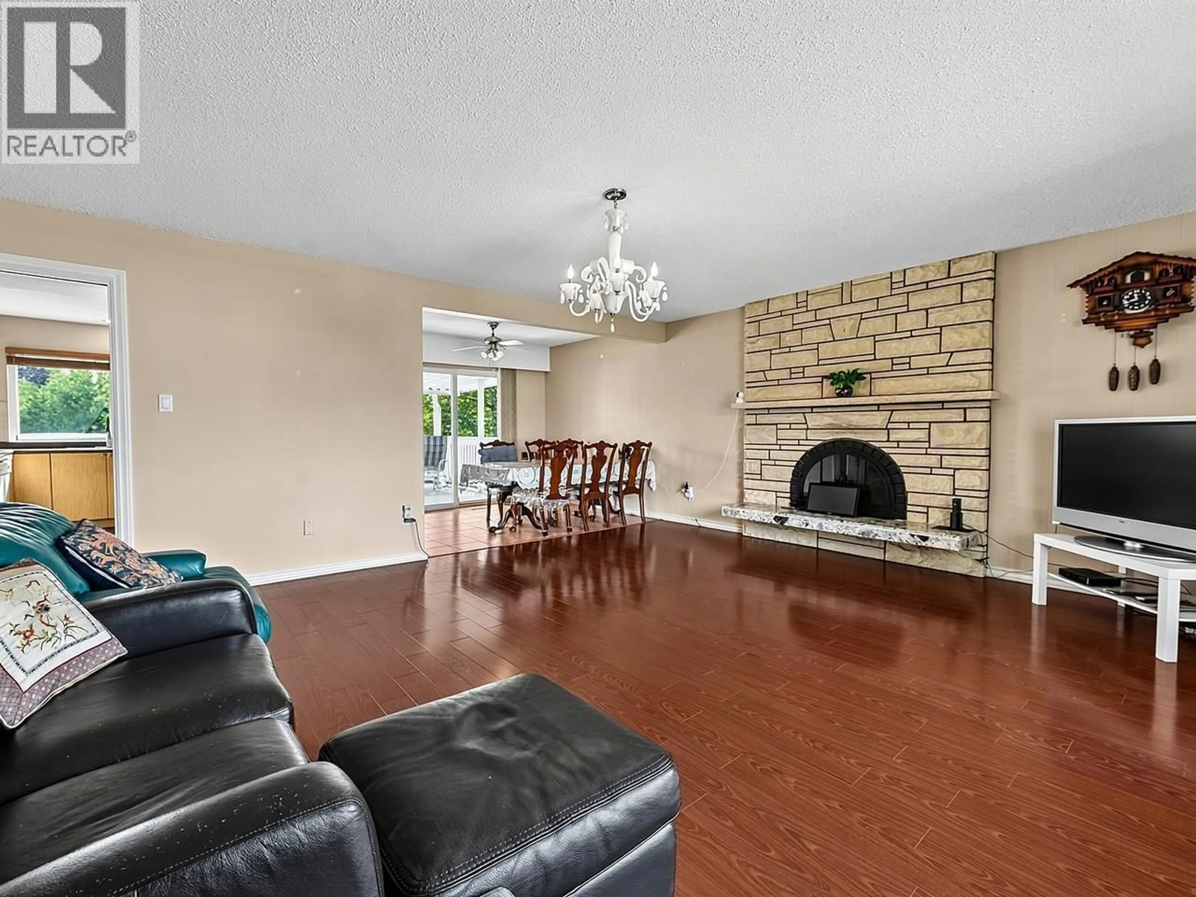 Living room with furniture, unknown for 6220 SPENDER DRIVE, Richmond British Columbia V7E4C2