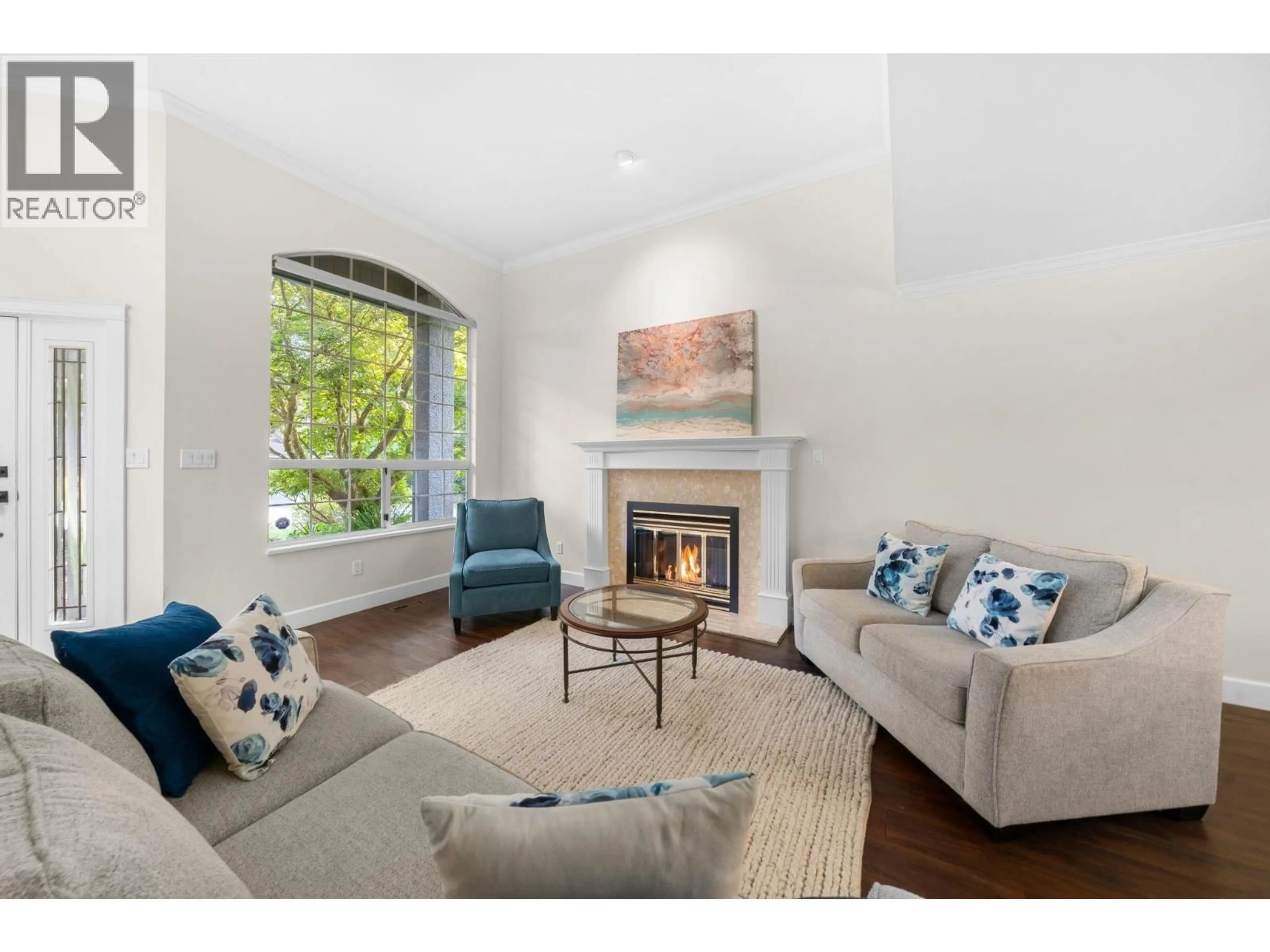 Living room with furniture, unknown for 1617 EMERSON COURT, North Vancouver British Columbia V7H2Y6