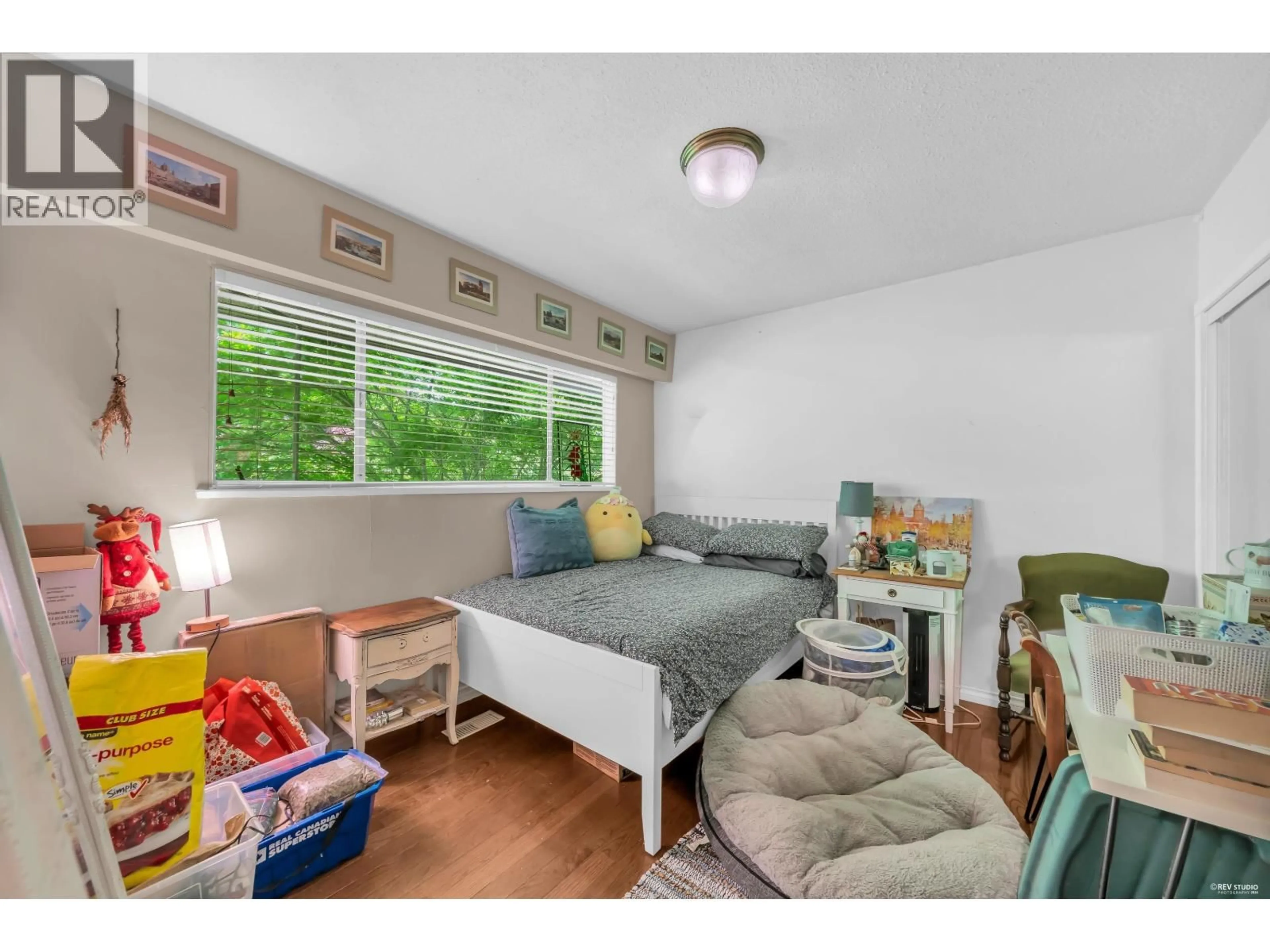 A pic of a room for 959 CAITHNESS CRESCENT, Port Moody British Columbia V3H1C7