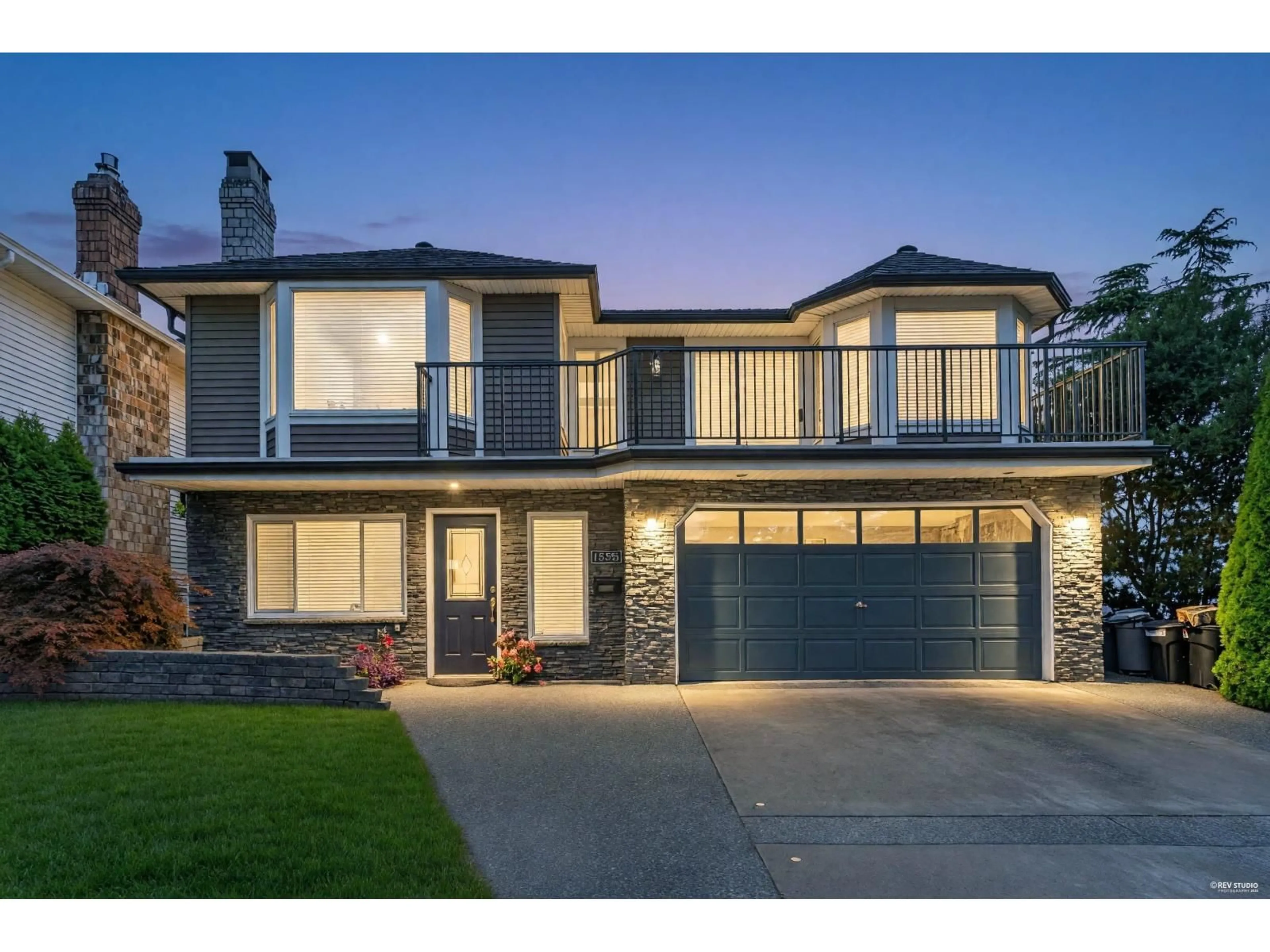 Home with brick exterior material, street for 15555 BUENA VISTA AVENUE, White Rock British Columbia V4B1Y9
