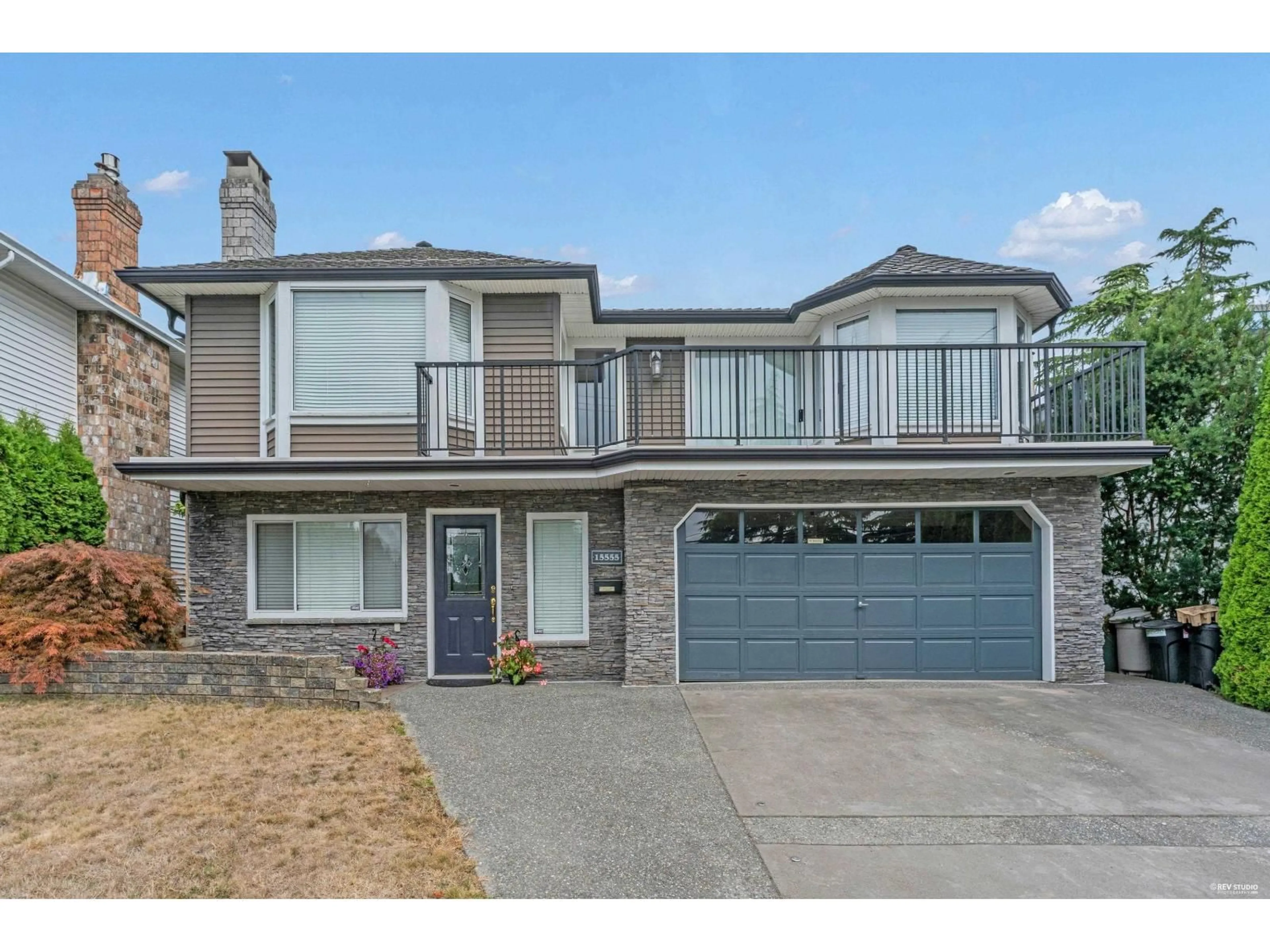 Home with vinyl exterior material, street for 15555 BUENA VISTA AVENUE, White Rock British Columbia V4B1Y9