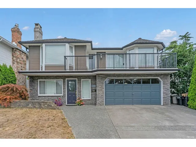15555 BUENA VISTA AVENUE, White Rock 4