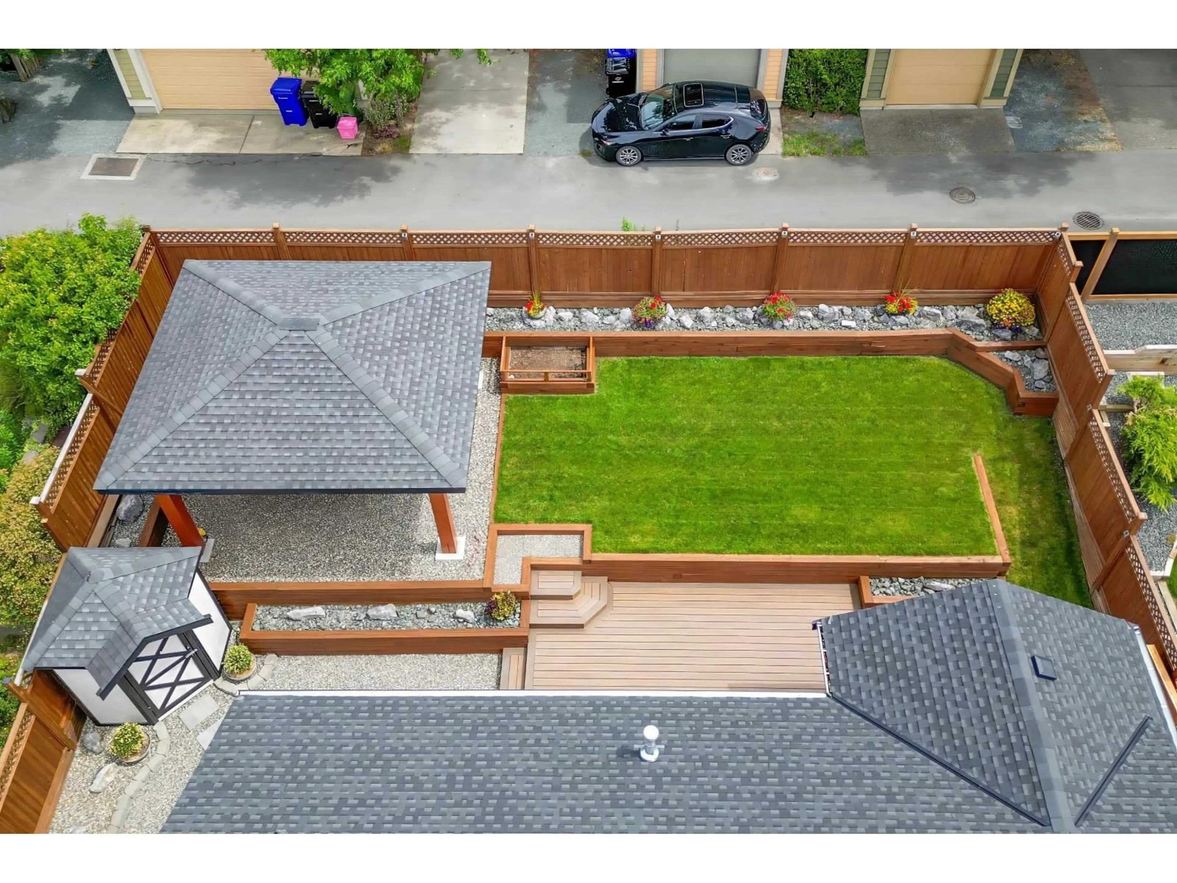 A pic from outside/outdoor area/front of a property/back of a property/a pic from drone, city buildings view from balcony for 5730 KATHLEEN DRIVE, Chilliwack British Columbia V2R3Y8