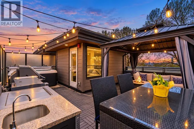 606 - 733 3RD STREET, North Vancouver 2