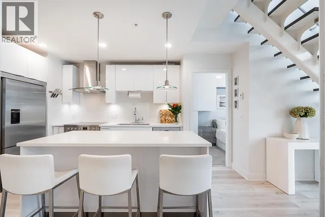 606 - 733 3RD STREET, North Vancouver 5