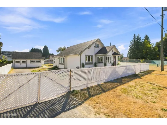 45720 PRINCESS AVENUE, Chilliwack 4