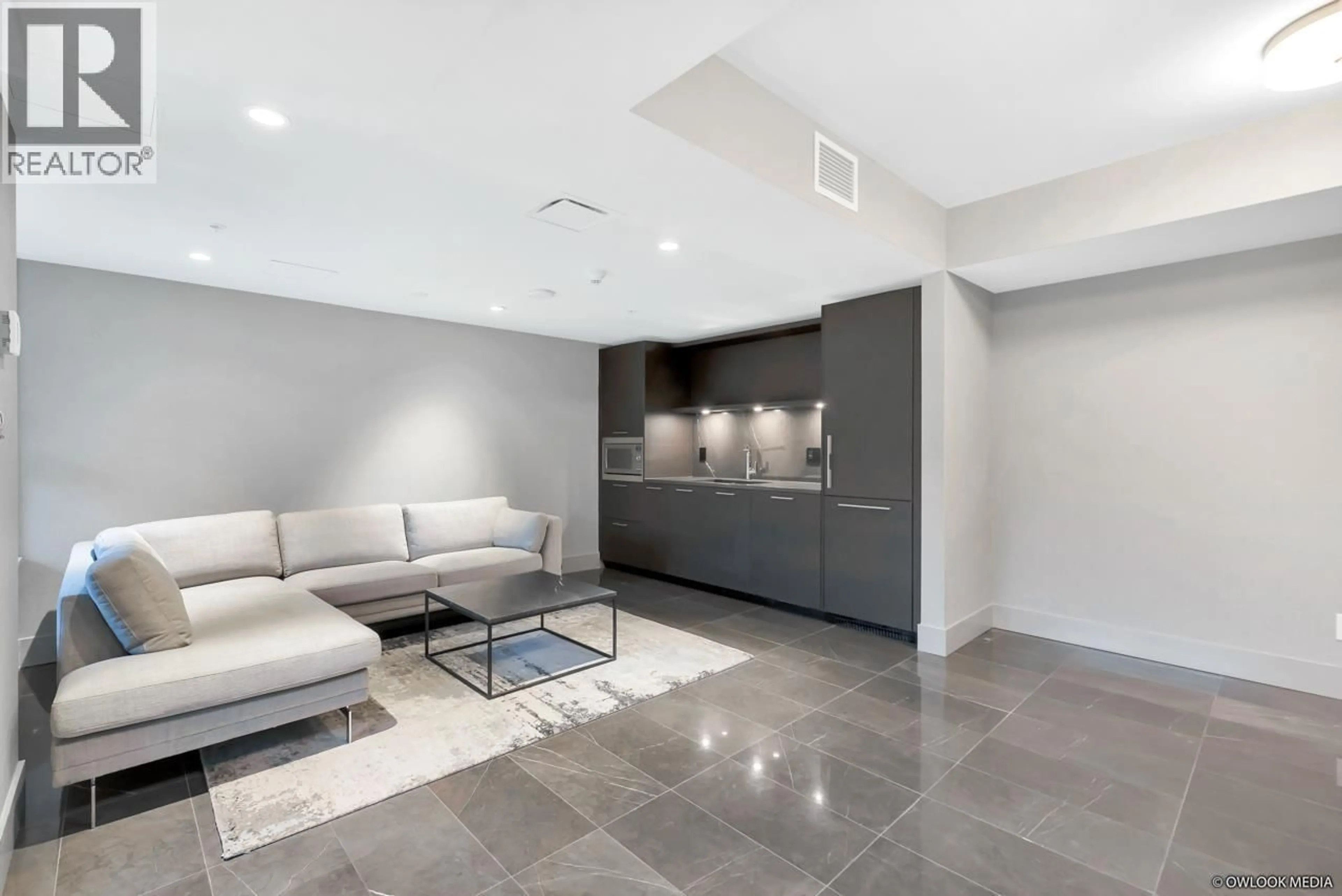 Unknown for 205 - 1561 57TH AVENUE, Vancouver British Columbia V6P0H5