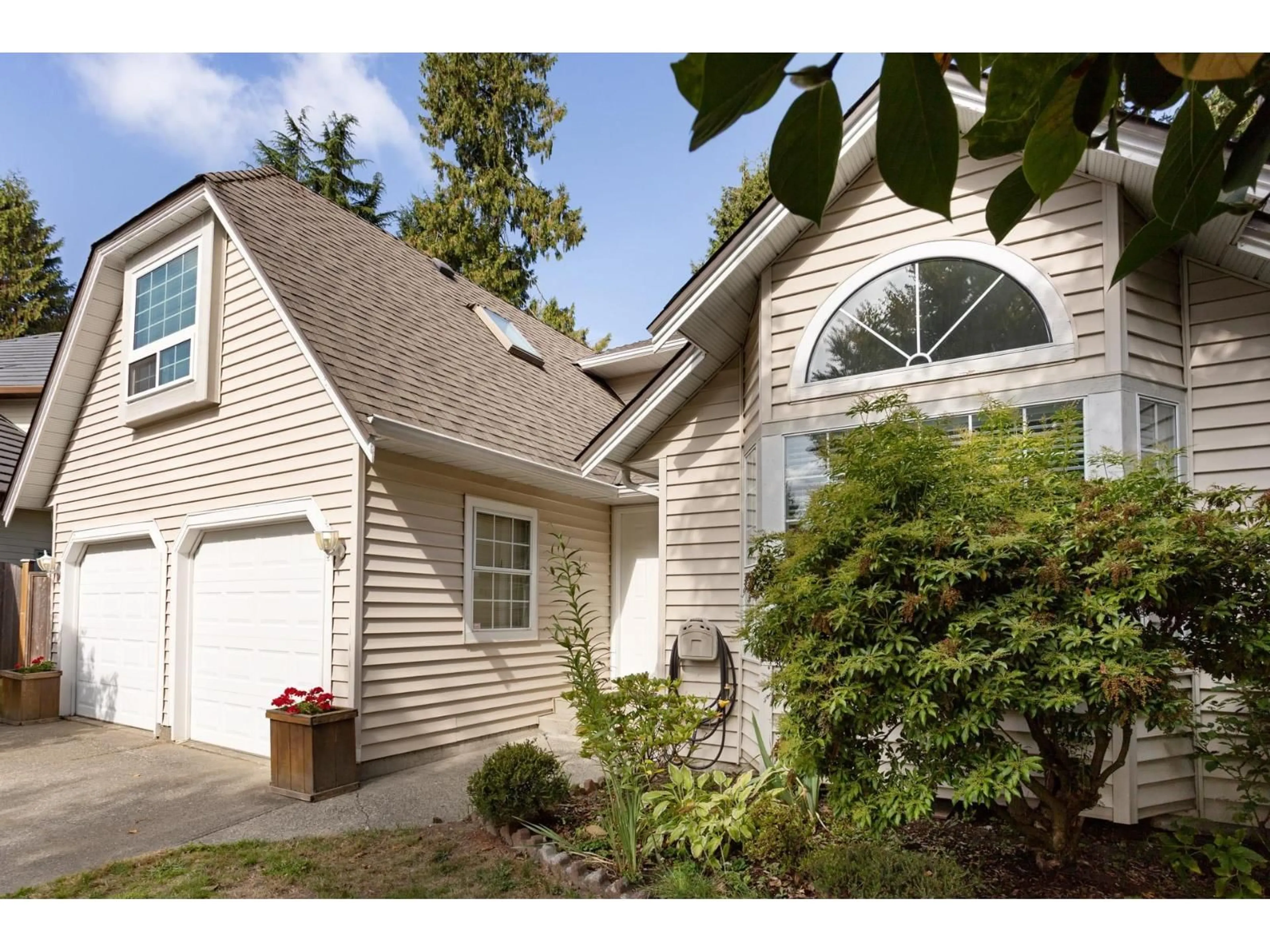Home with vinyl exterior material, street for 15733 98A AVENUE, Surrey British Columbia V4N2V7