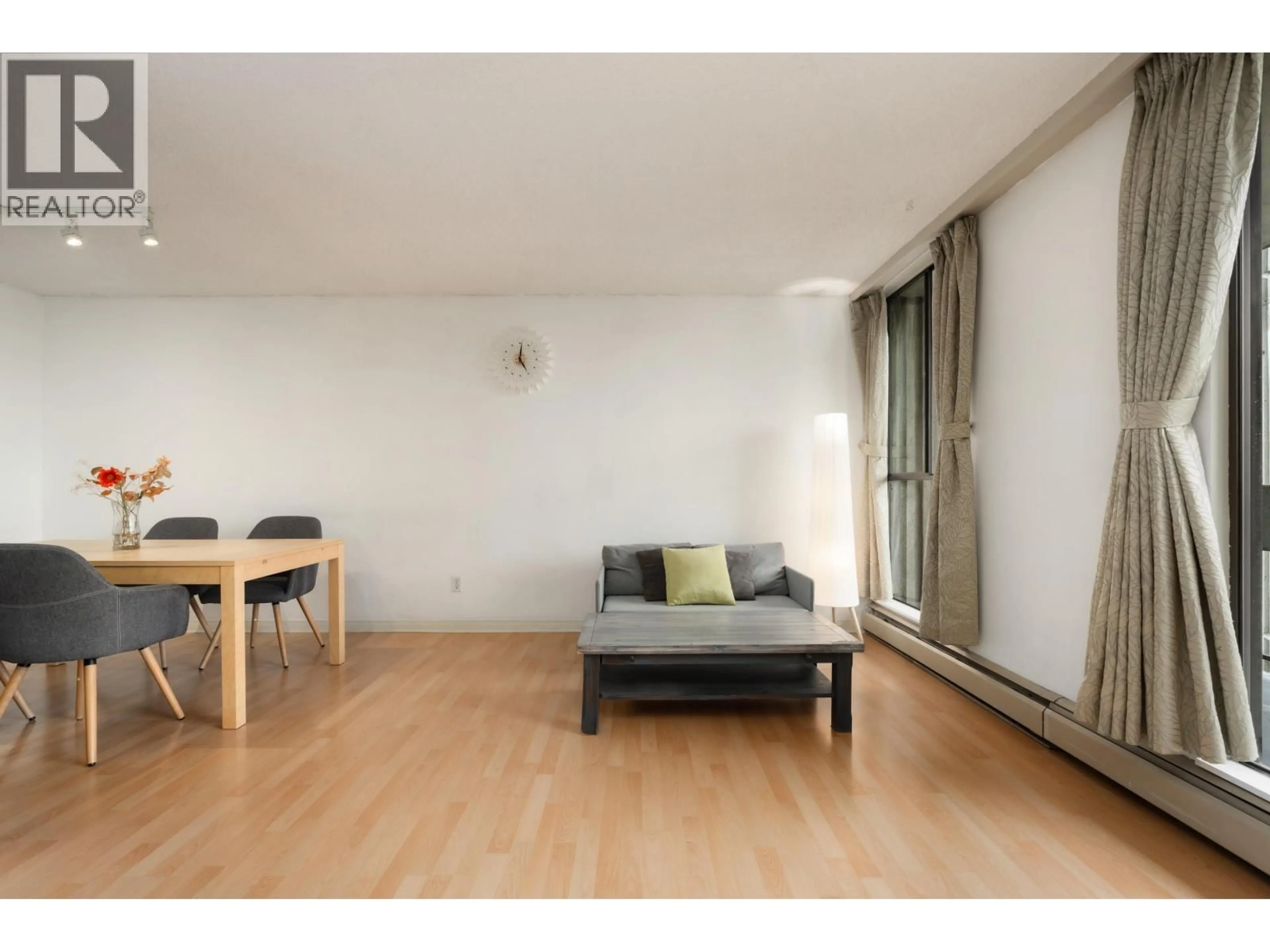 A pic of a room for 704 - 6689 WILLINGDON AVENUE, Burnaby British Columbia V5H3Y8