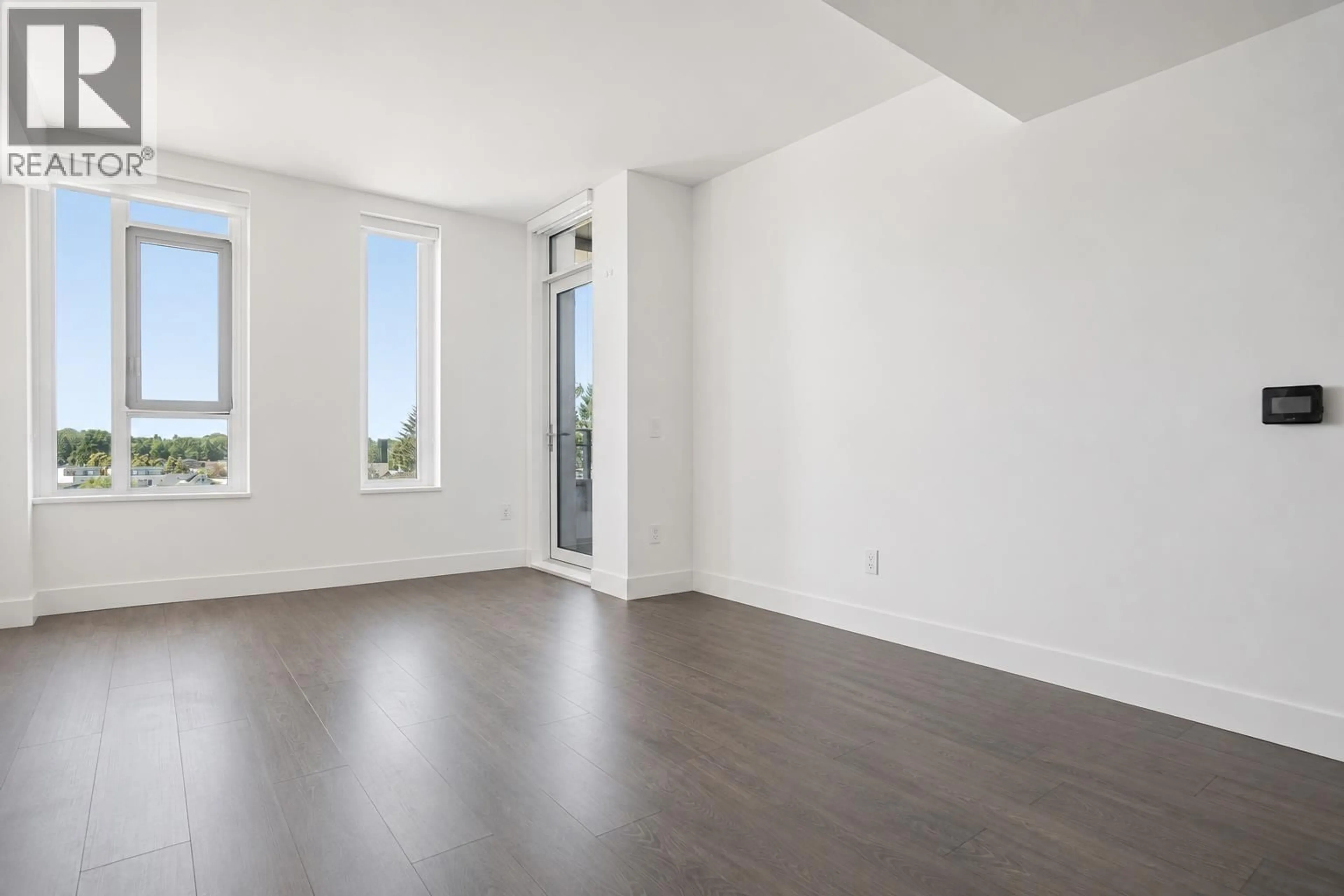 A pic of a room for 507 - 2435 KINGSWAY, Vancouver British Columbia V5R5G8