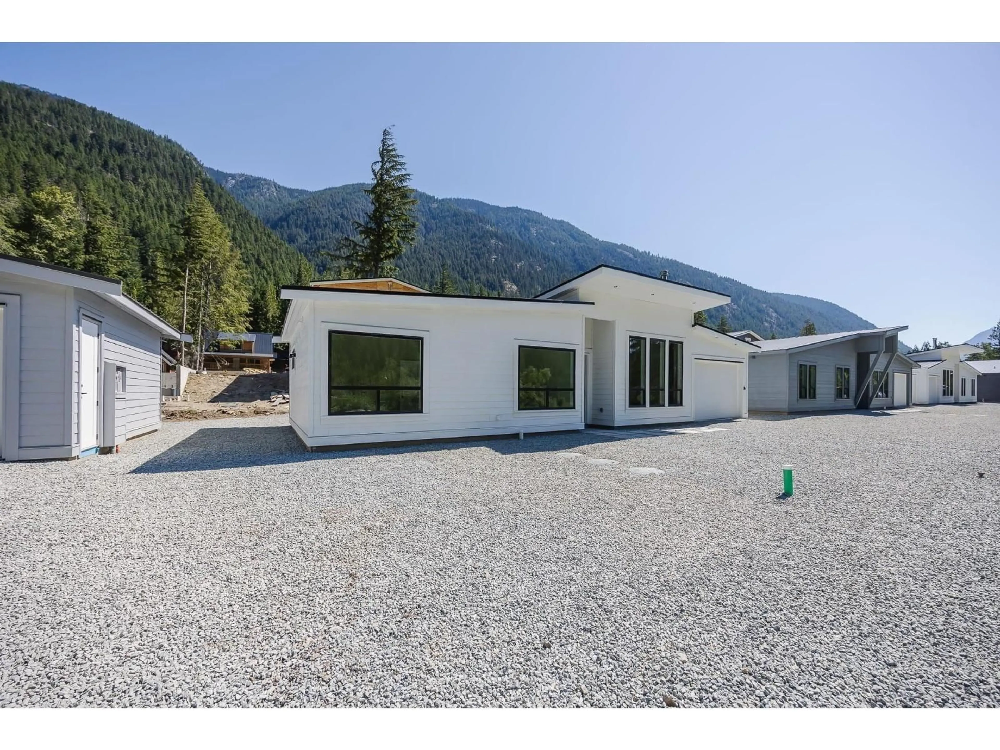 Home with vinyl exterior material, mountain view for HG 187 - 71358 GROVE PLACE, Hope British Columbia V0X1L5