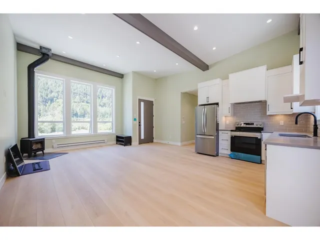 HG 187 - 71358 GROVE PLACE, Hope 3