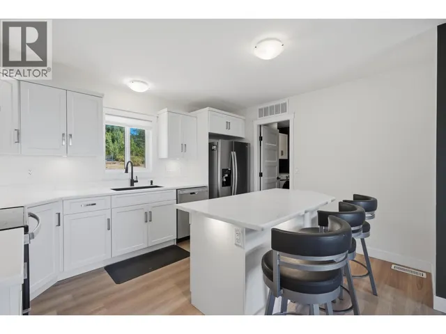 1846 HARMAN ROAD, Roberts Creek 5
