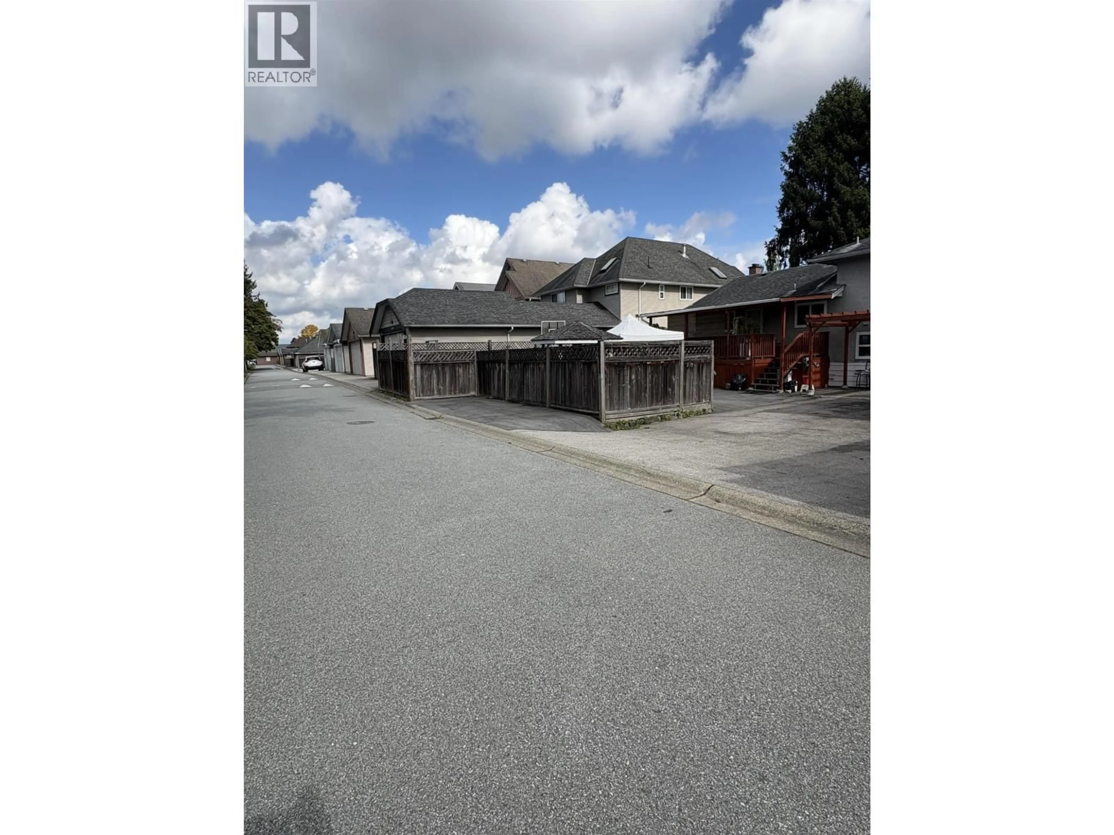 Parking for 9211 NO. 1 ROAD, Richmond British Columbia V7E1R6