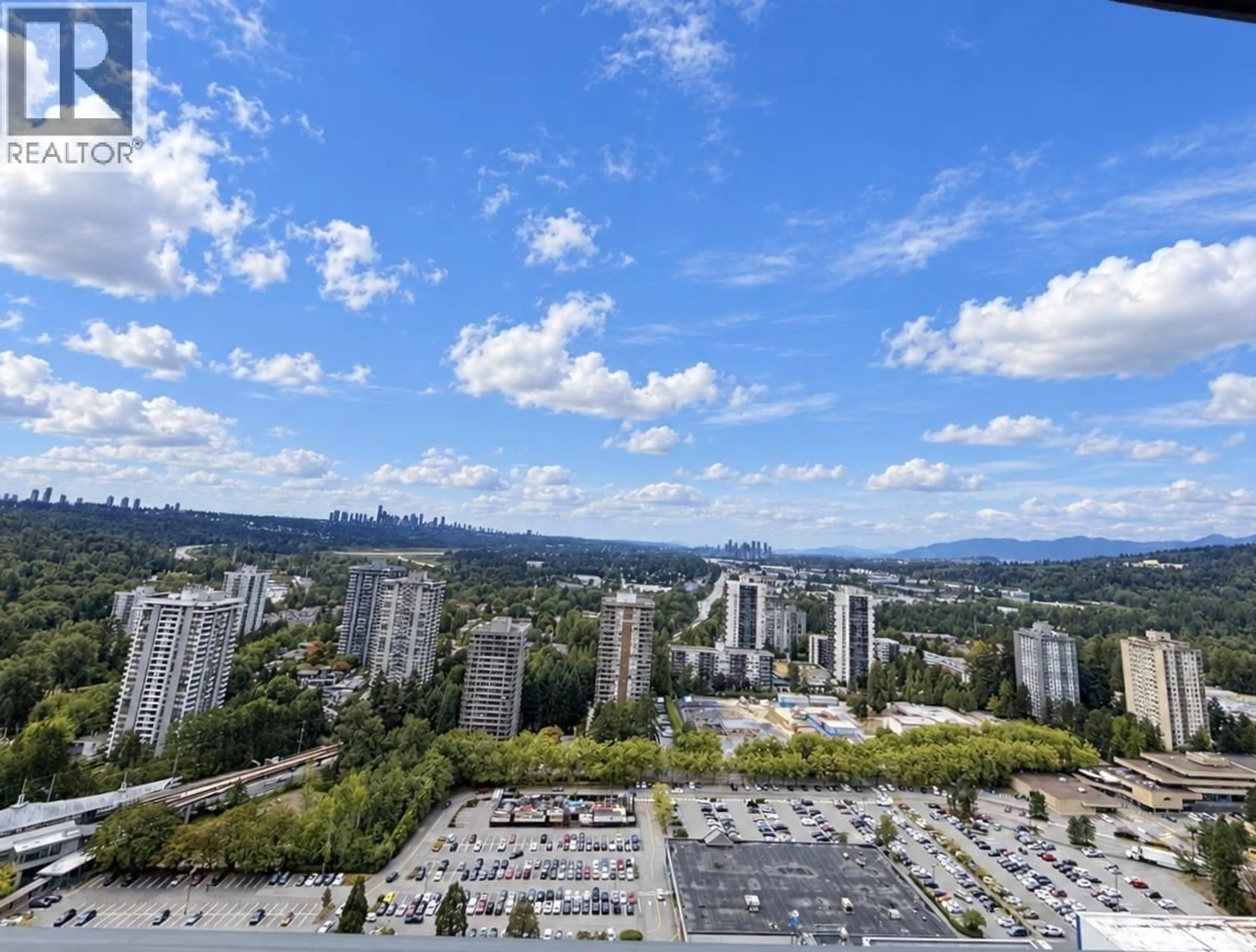 A pic from outside/outdoor area/front of a property/back of a property/a pic from drone, city buildings view from balcony for 2909 - 3809 EVERGREEN PLACE, Burnaby British Columbia V3J0M1