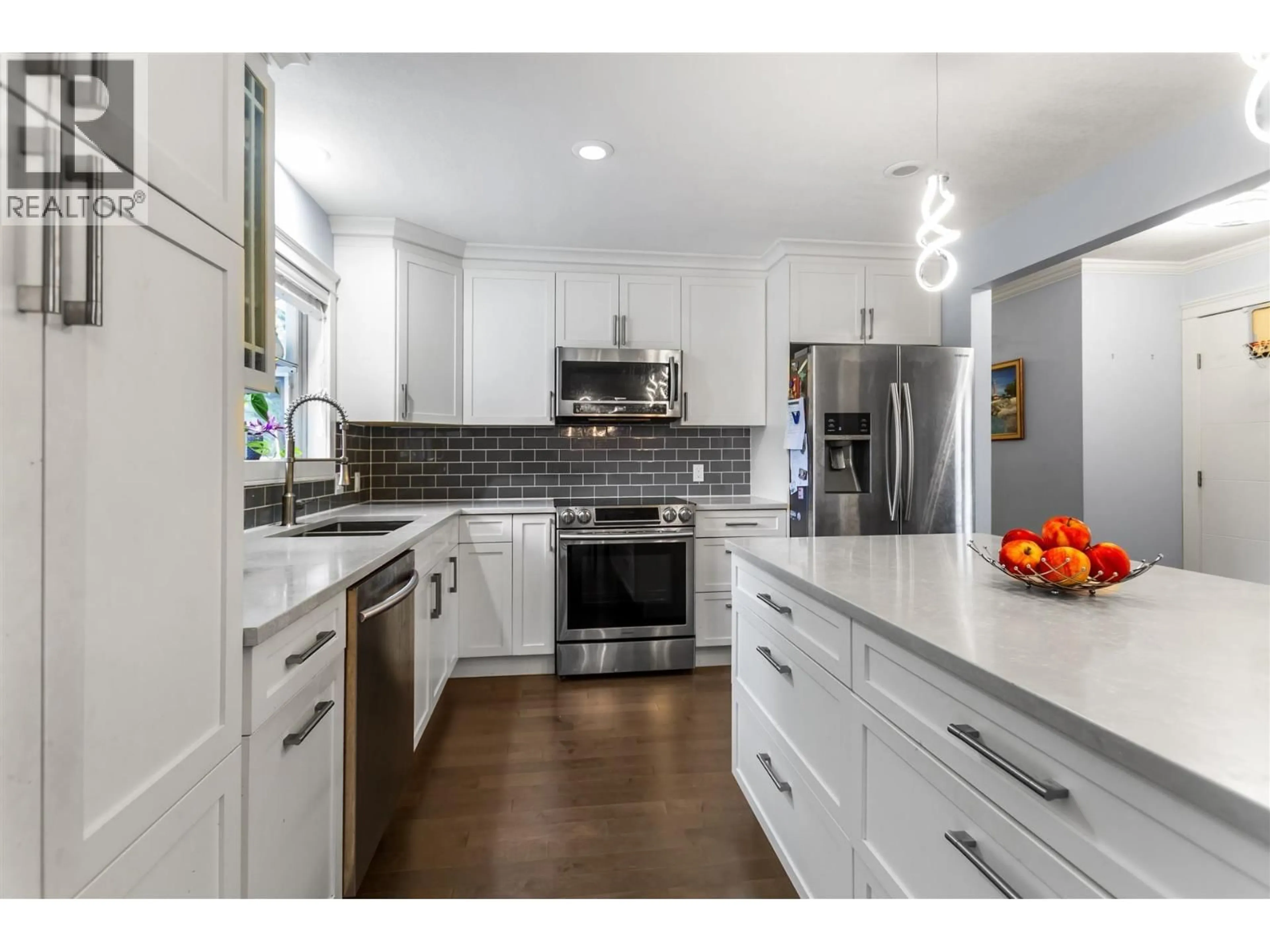 Open concept kitchen, unknown for 3546 FLINT STREET, Port Coquitlam British Columbia V3B4J6