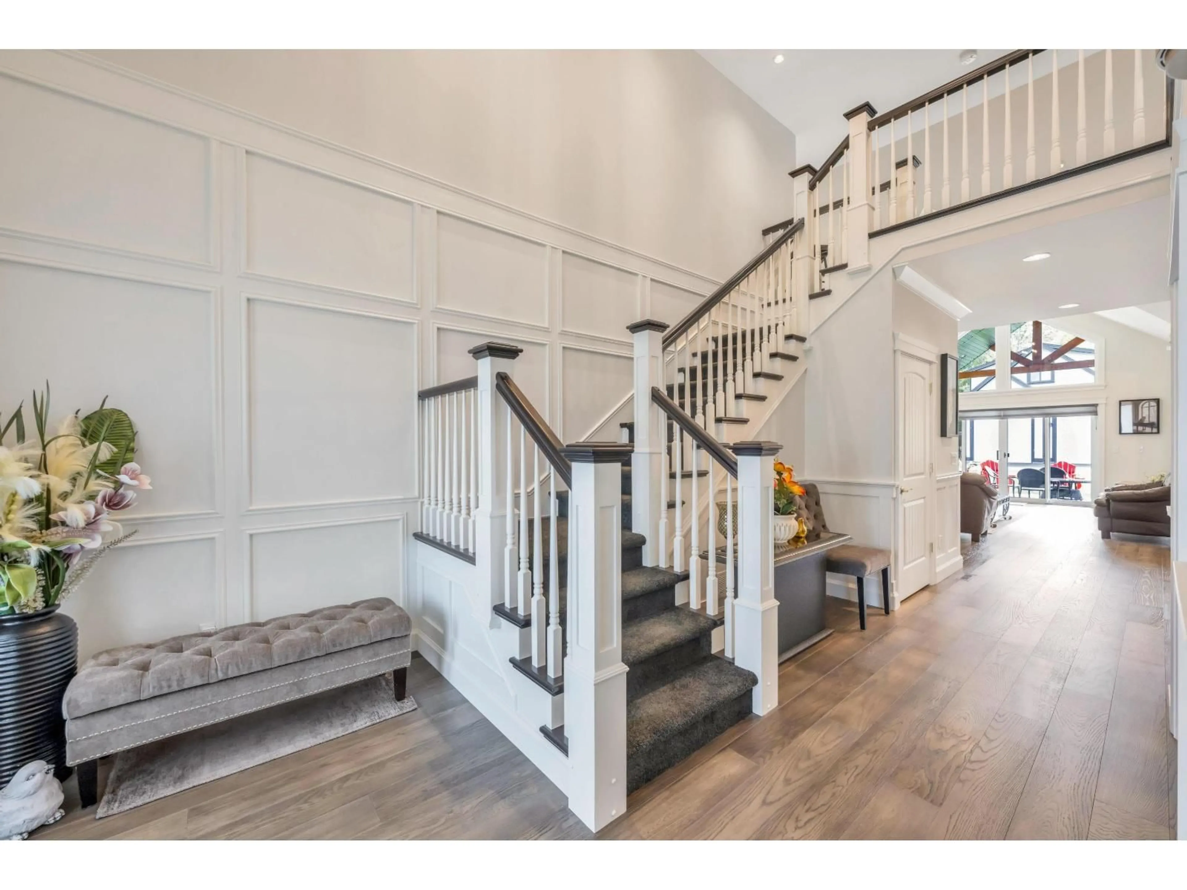 Indoor entryway for 24318 40 AVENUE, Langley British Columbia V2Z2M2