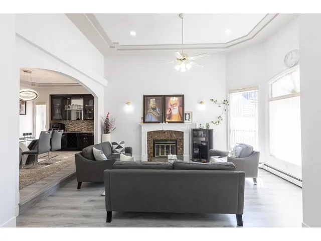 8298 151A STREET, Surrey 5