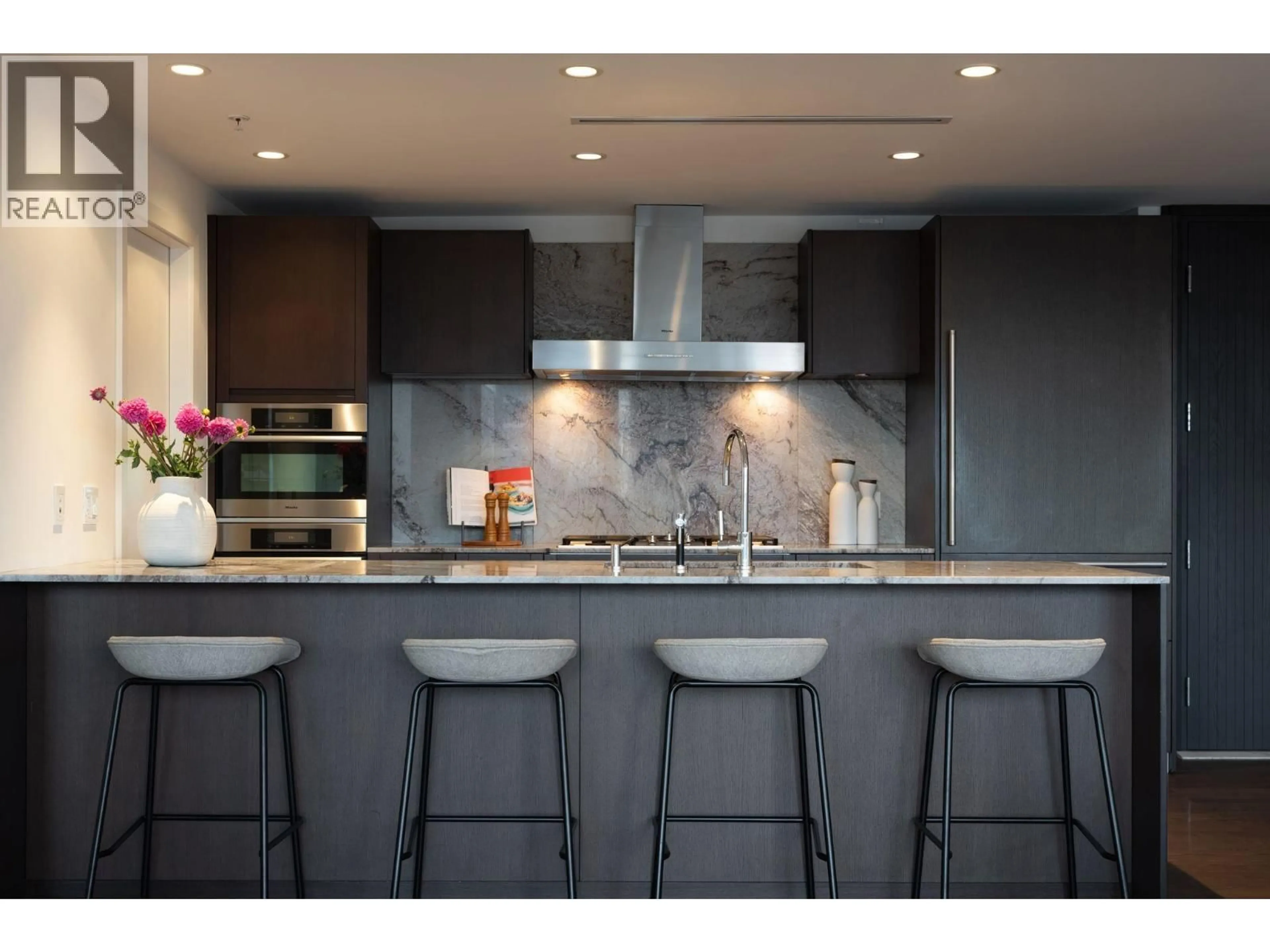 Contemporary kitchen, unknown for 3804 - 1011 CORDOVA STREET, Vancouver British Columbia V6C0B2