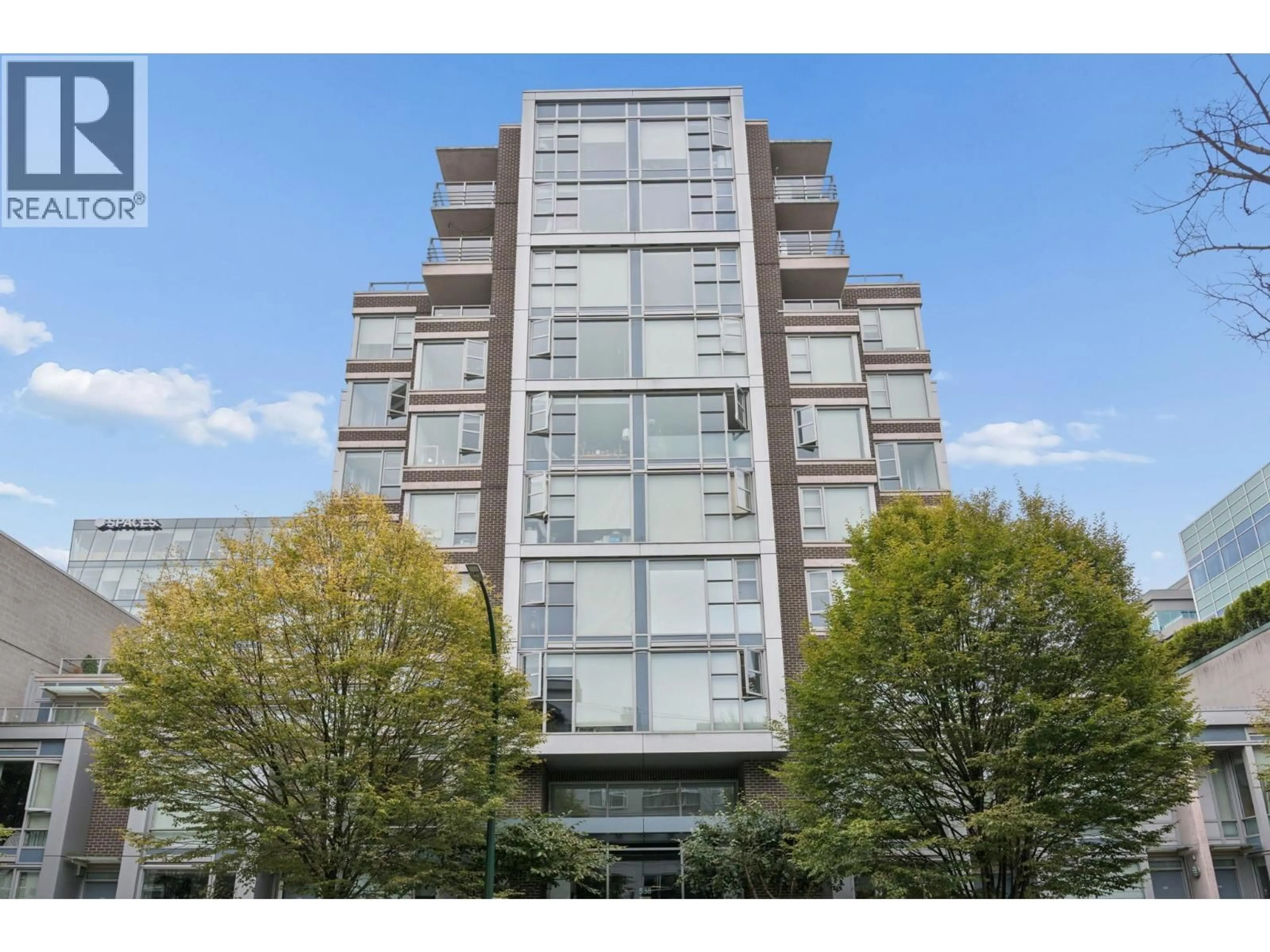 Indoor foyer for 906 - 538 7TH AVENUE, Vancouver British Columbia V5Z1B3