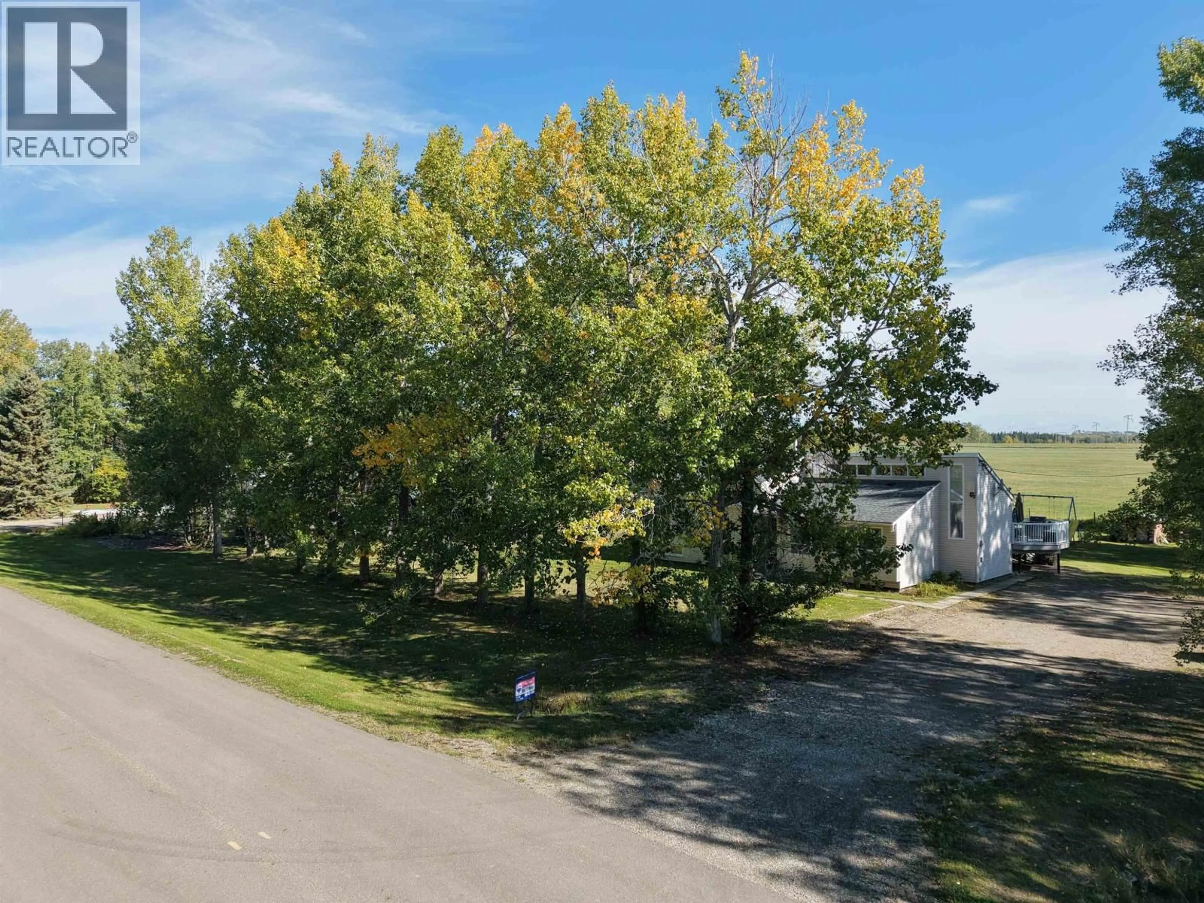 A pic from outside/outdoor area/front of a property/back of a property/a pic from drone, unknown for 7507 253 ROAD, Fort St. John British Columbia V0C1C6