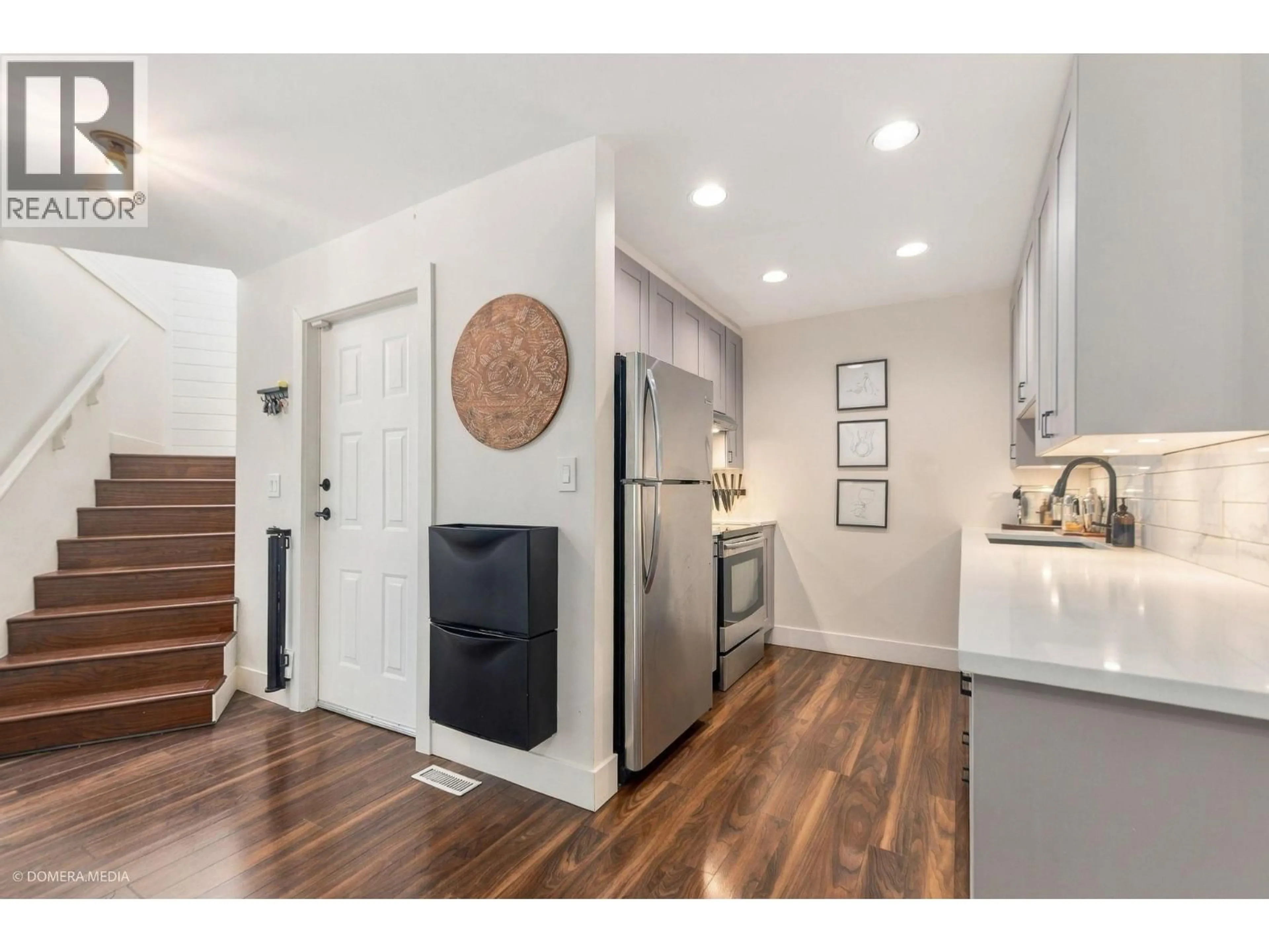 Open concept kitchen, unknown for 17 - 123 LAVAL STREET, Coquitlam British Columbia V3K4W1