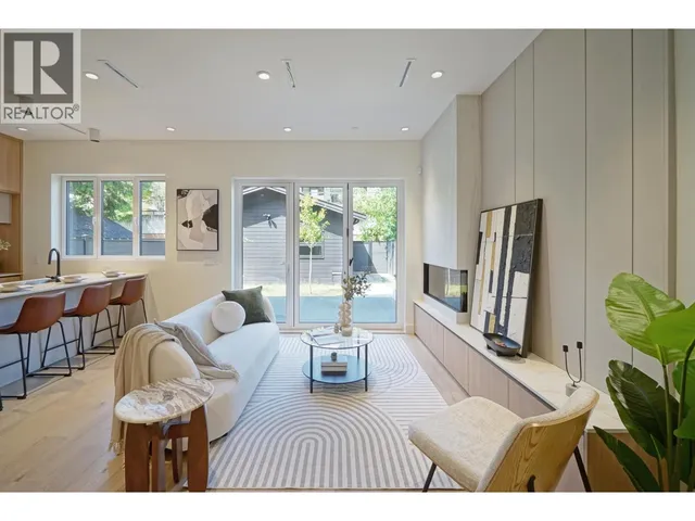 2 - 3315 10TH STREET, Vancouver 5