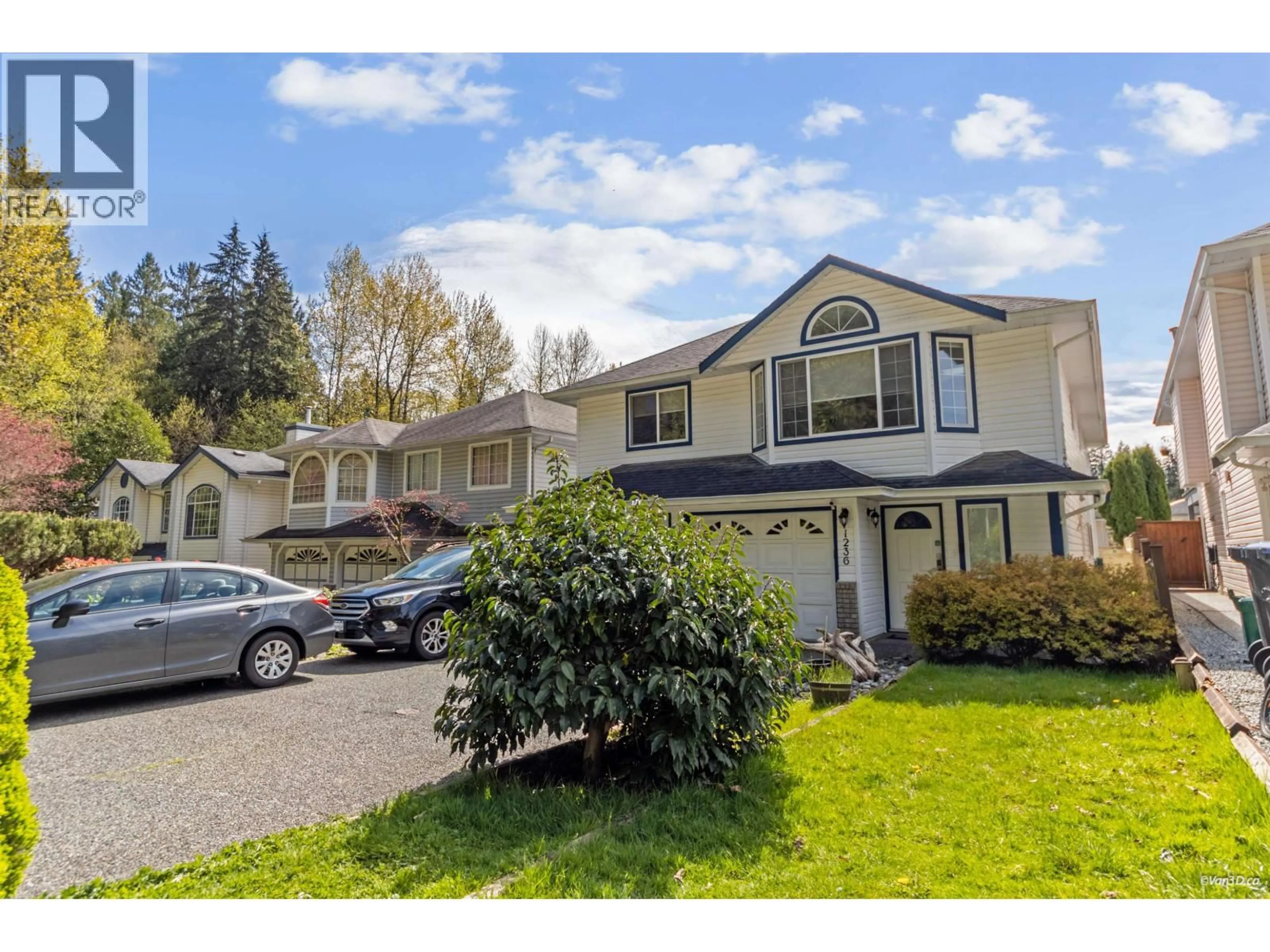 Home with vinyl exterior material, street for 1236 CHELSEA AVENUE, Port Coquitlam British Columbia V3B7J9