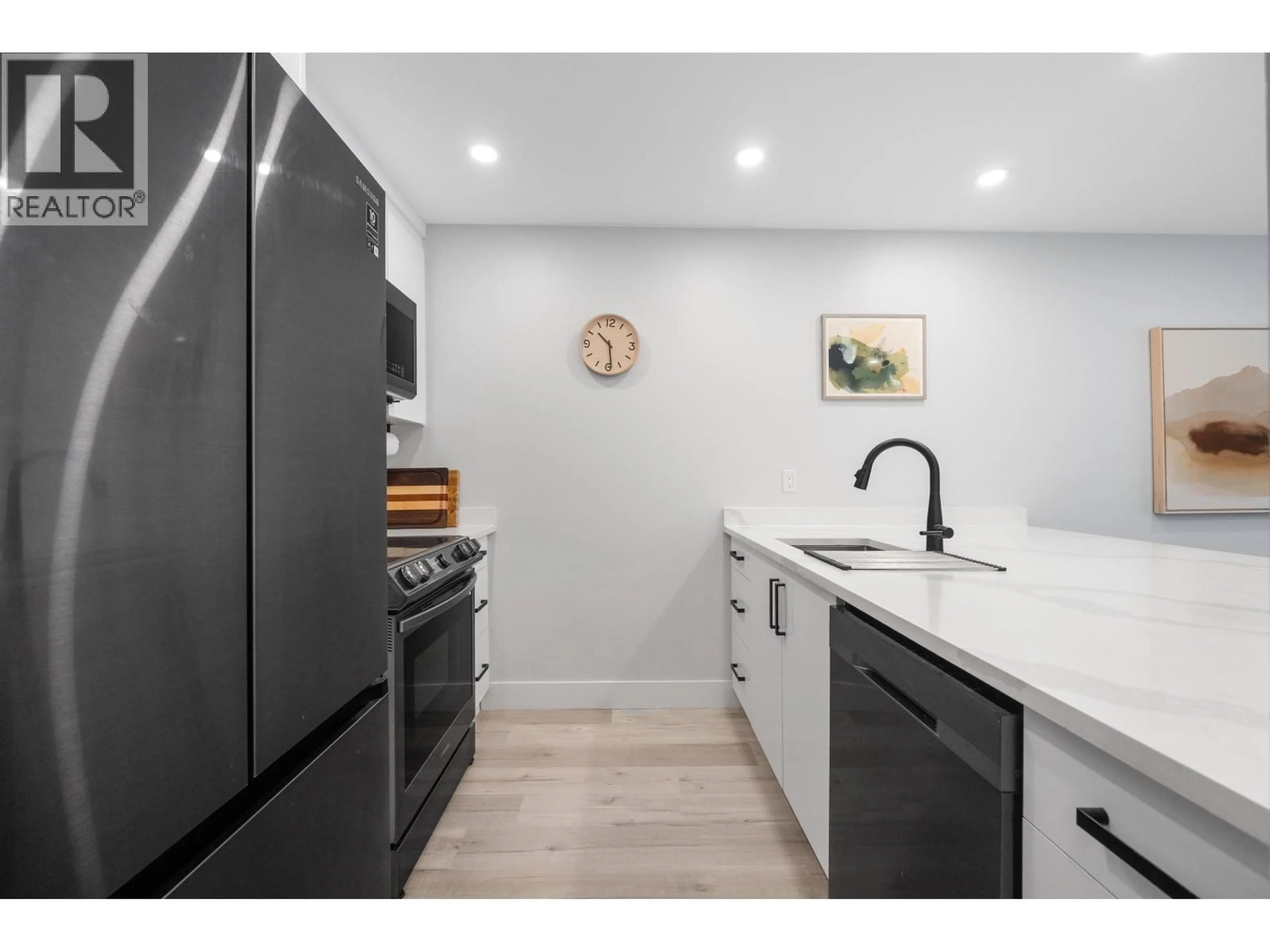 Unknown for 217 - 7377 SALISBURY AVENUE, Burnaby British Columbia V5E4B2