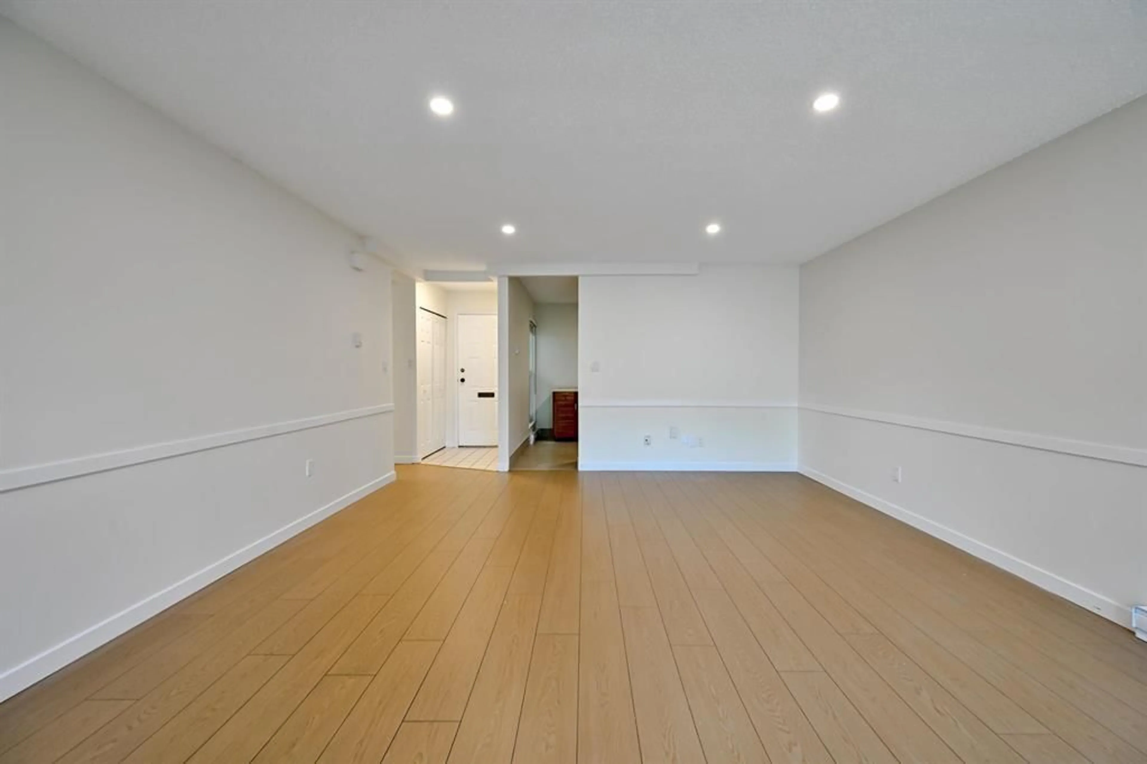 A pic of a room for 72 - 3030 TRETHEWEY STREET, Abbotsford British Columbia V2T4N2